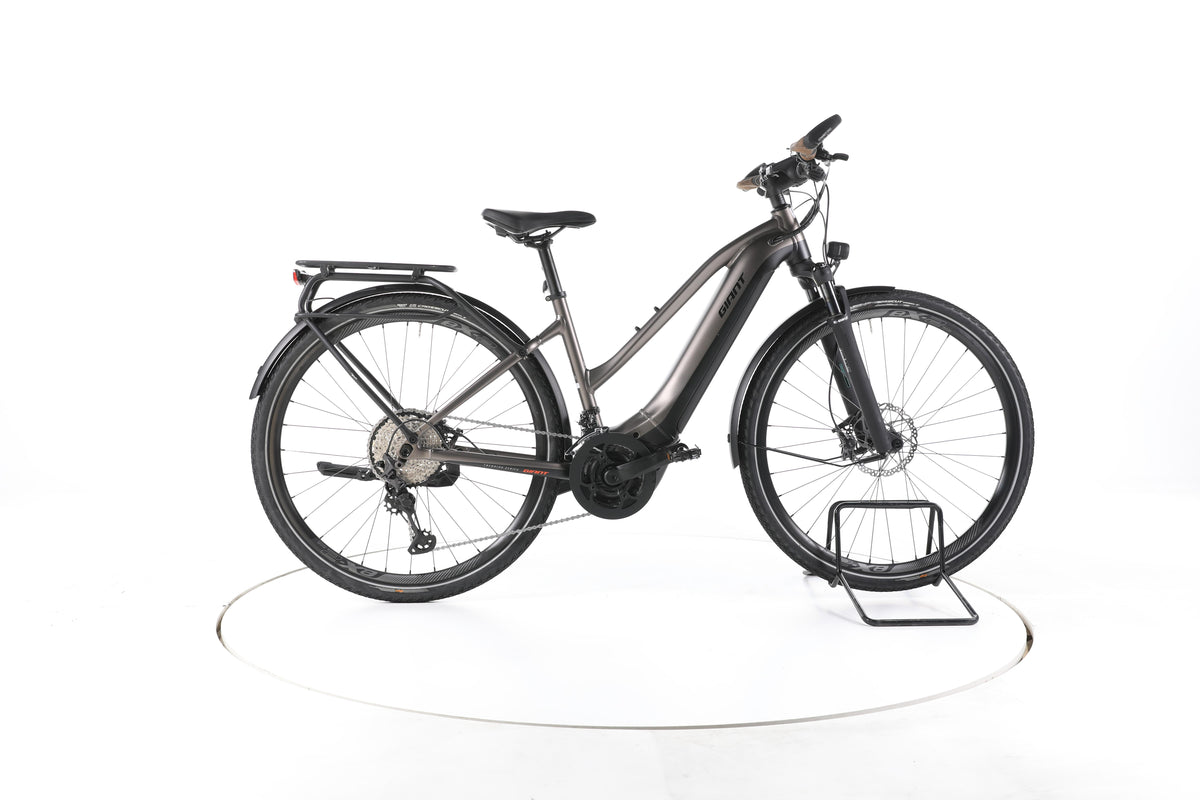 Giant Explore E+ Pro 0 Trekking E-Bike - Image 1