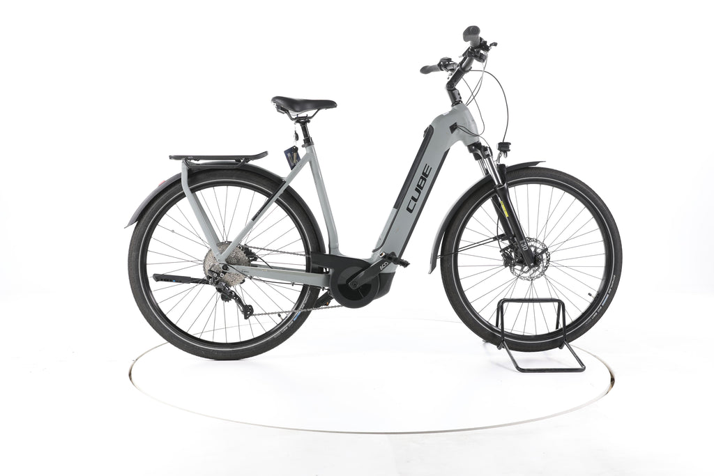 Cube Kathmandu Hybrid ONE Trekking E-Bike Tiefeinsteiger - Image 1