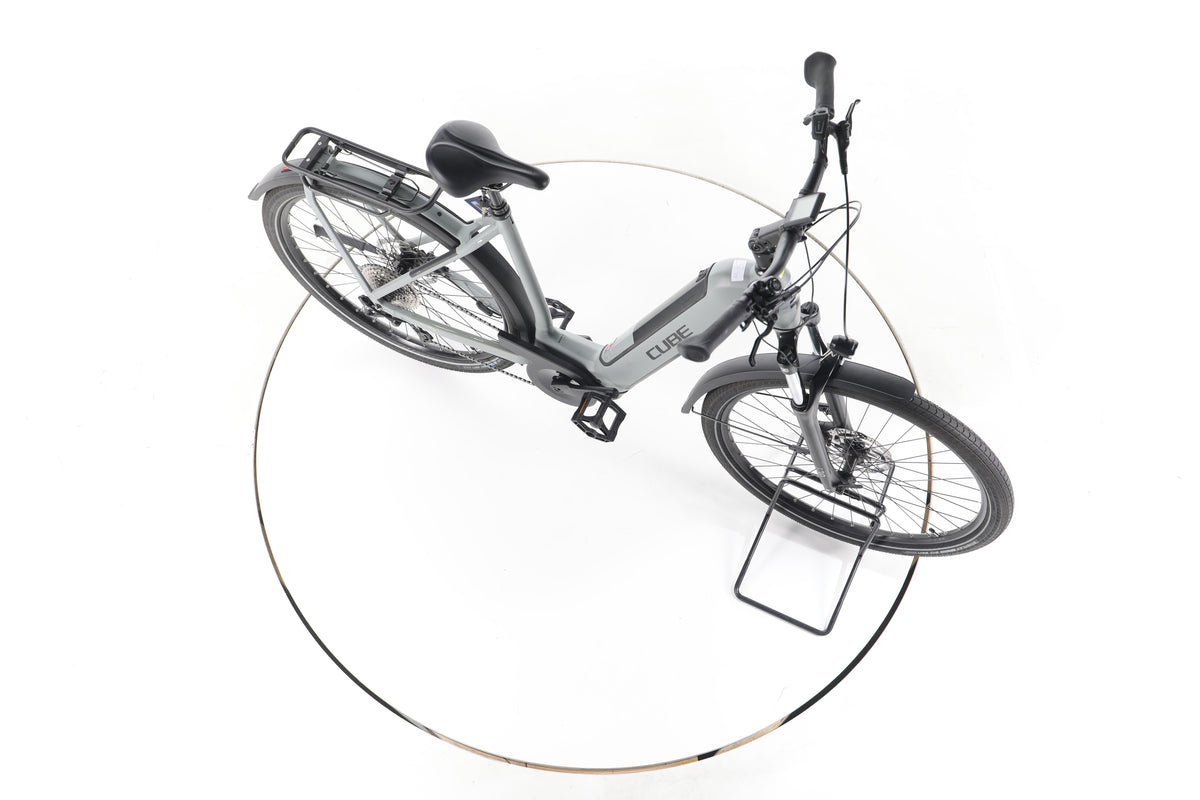 Cube Kathmandu Hybrid ONE Trekking E-Bike Tiefeinsteiger - Image 14