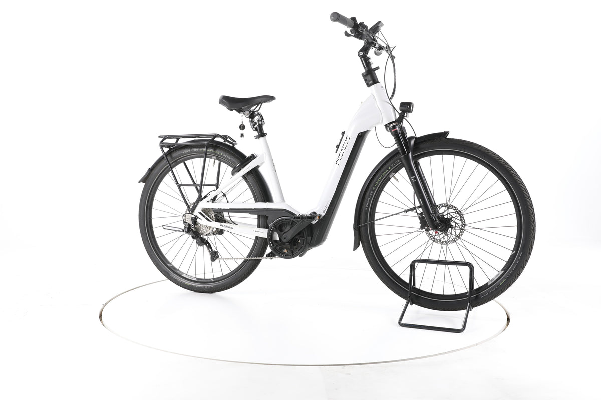 Pegasus PREMIO EVO 10 LITE COMFORT Trekking E-Bike Tiefeinsteiger - Image 2