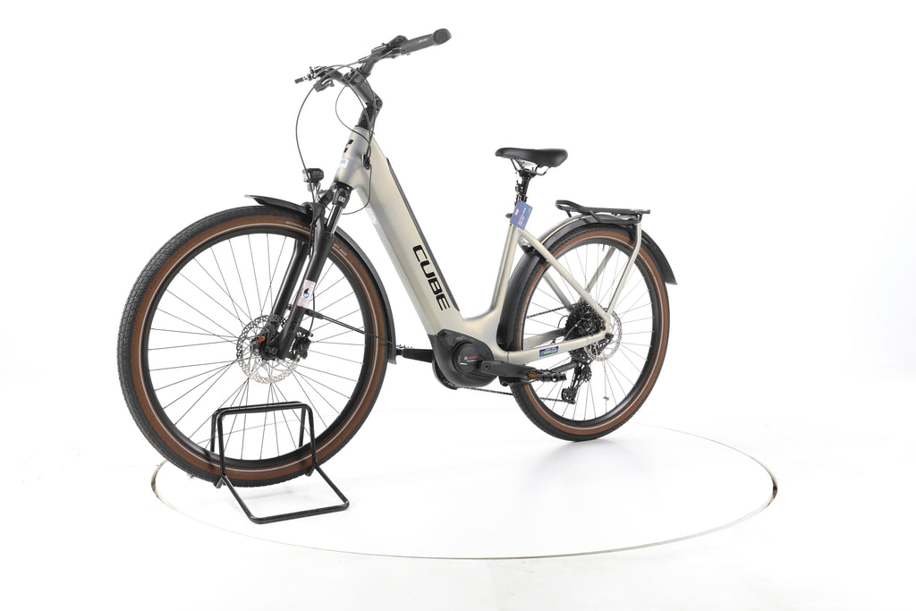 Cube Touring Hybrid Pro Trekking E-Bike Tiefeinsteiger - Image 6