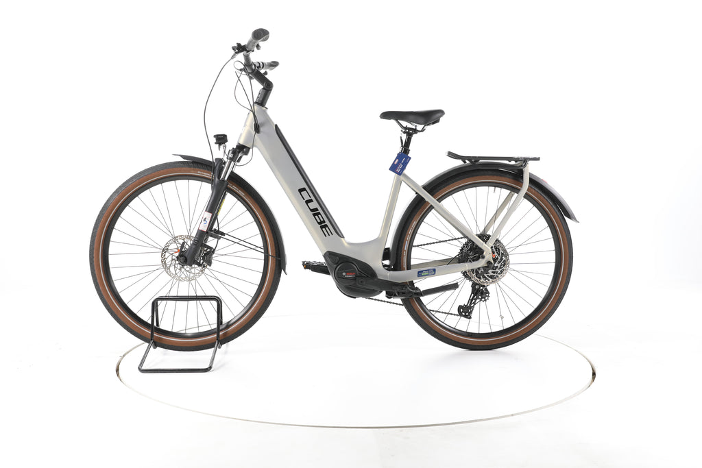 Cube Touring Hybrid Pro Trekking E-Bike Tiefeinsteiger - Image 7