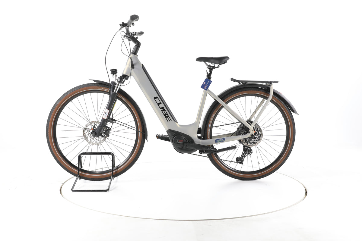 Cube Touring Hybrid Pro Trekking E-Bike Tiefeinsteiger - Image 7
