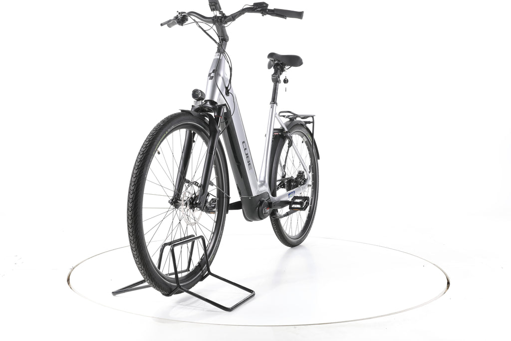 Cube Supreme Hybrid SLX Trekking E-Bike Tiefeinsteiger - Image 5