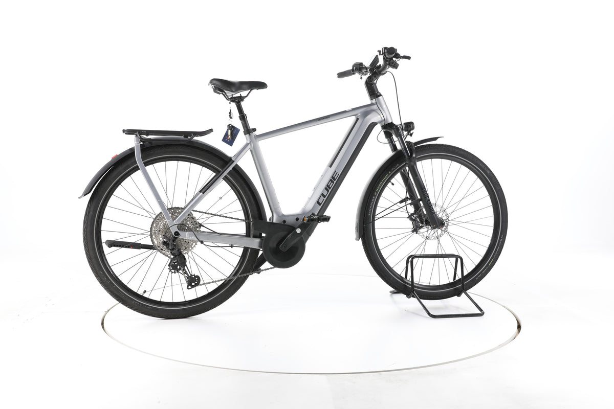 Cube Kathmandu Hybrid SLX Trekking E-Bike - Image 1