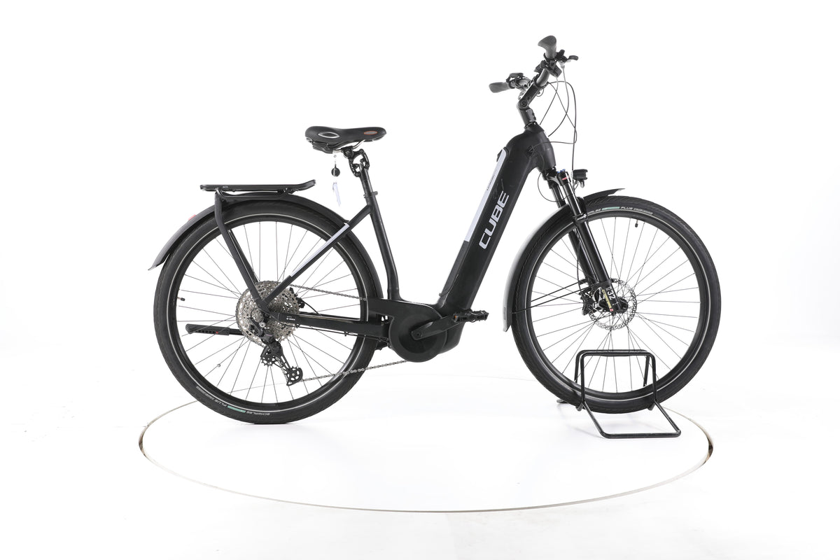 Cube Kathmandu Hybrid EXC Trekking E-Bike Tiefeinsteiger - Image 1