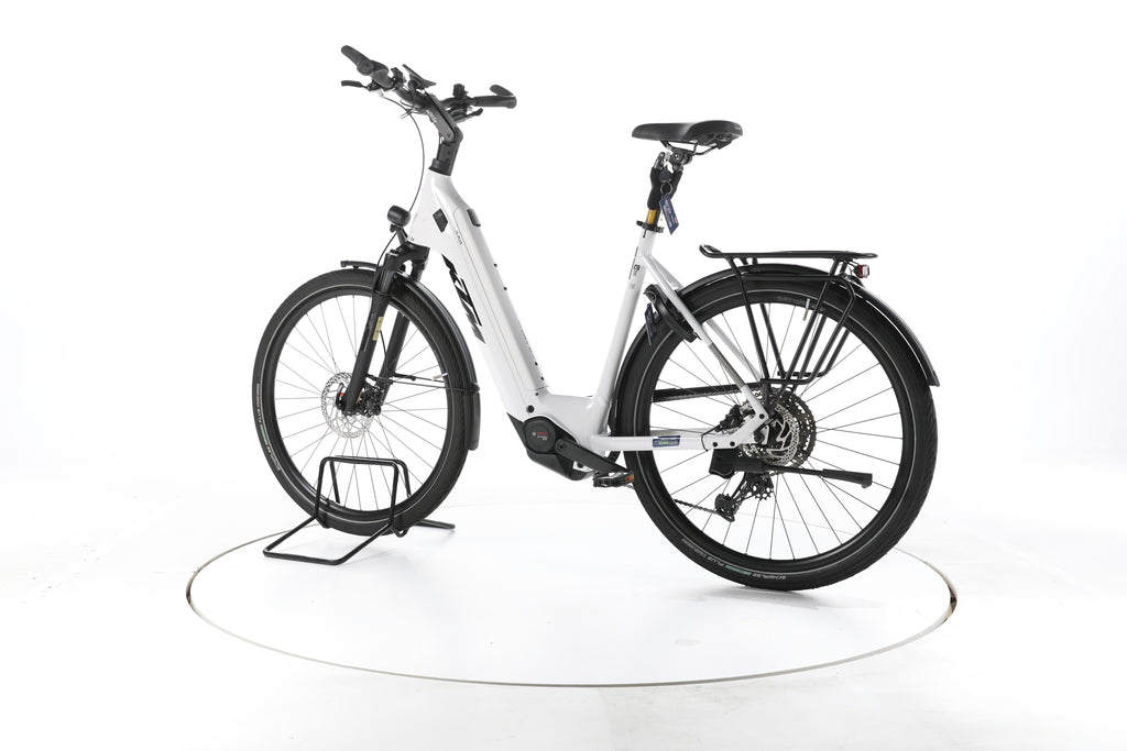 KTM Cento 10 Plus Trekking E-Bike Tiefeinsteiger 2025 - Image 8
