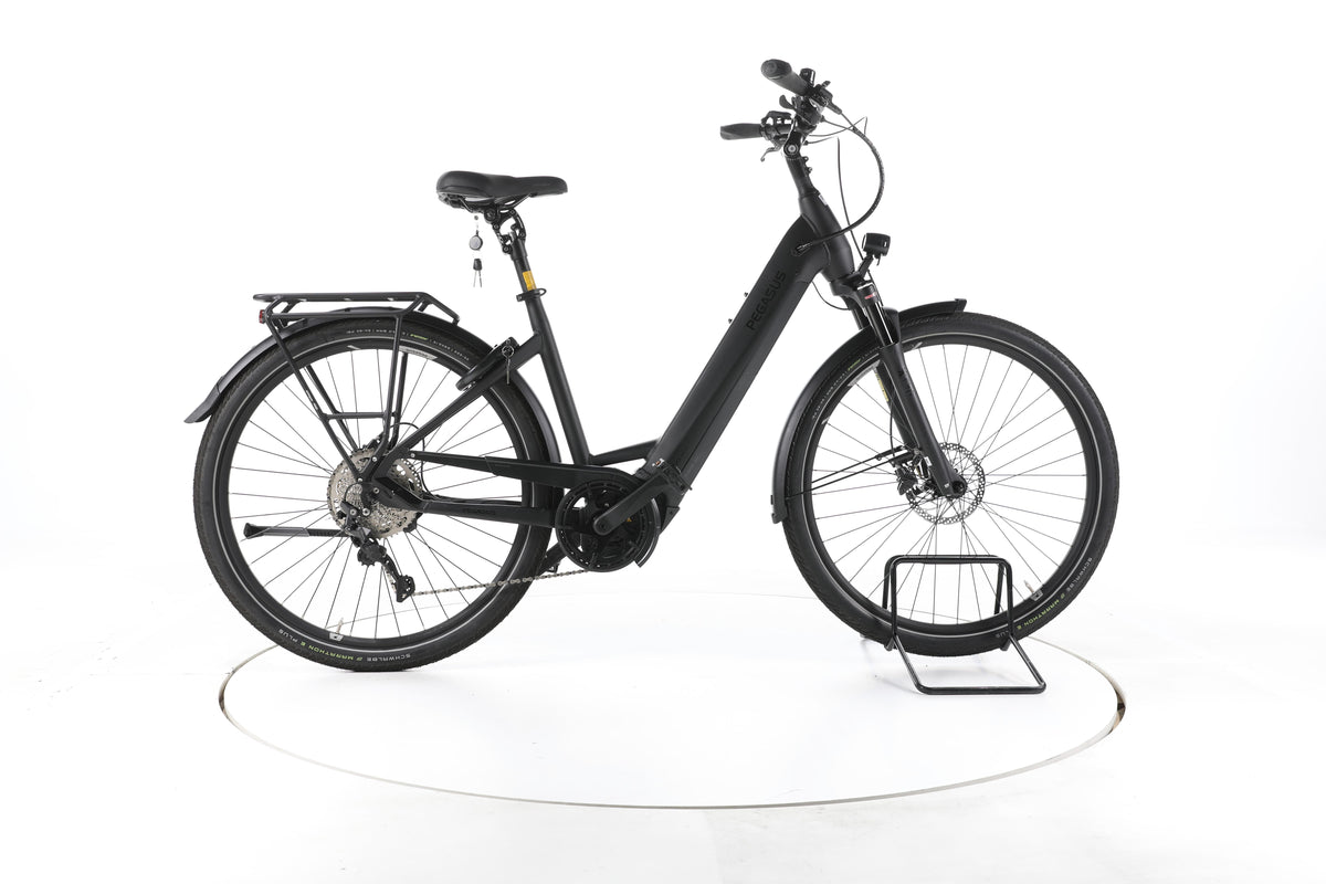 Pegasus Premio EVO 10 Lite Trekking E-Bike - Image 1