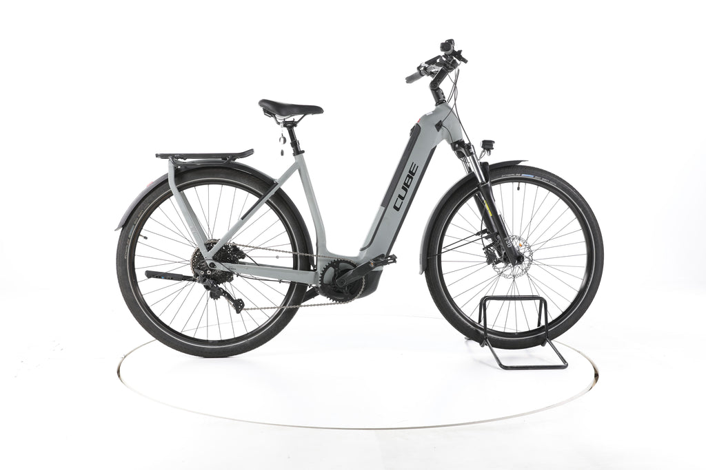Cube Kathmandu Hybrid ONE Trekking E-Bike Tiefeinsteiger - Image 1