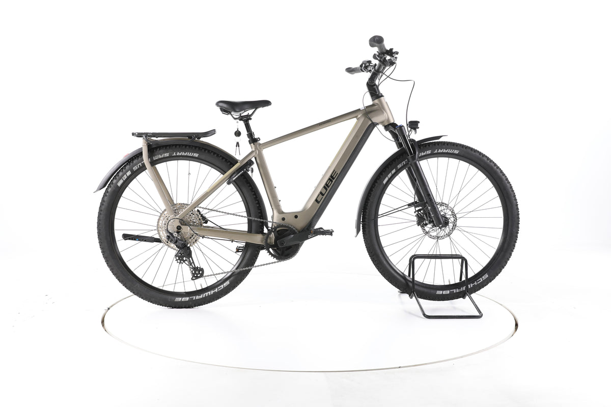 Cube Kathmandu Hybrid Pro Trekking E-Bike - Image 1