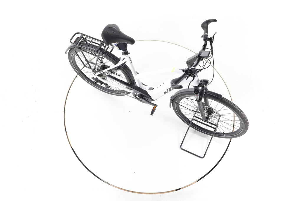 KTM Cento 10 Plus Trekking E-Bike - Image 14