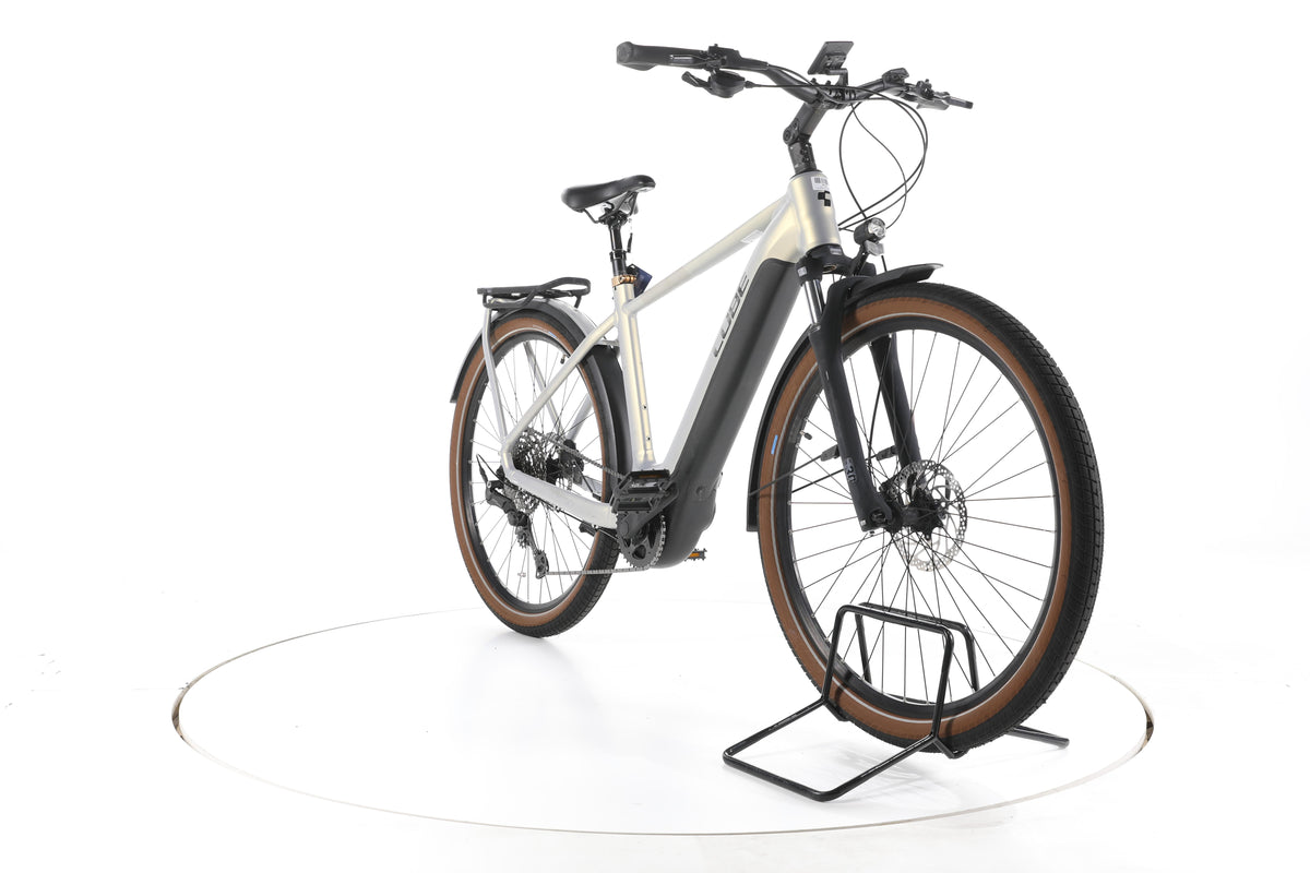 Cube Touring Hybrid Pro 625 Trekking E-Bike 2024 - Image 3