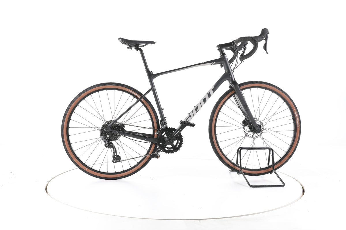 Giant Revolt Gravelbike - Image 1