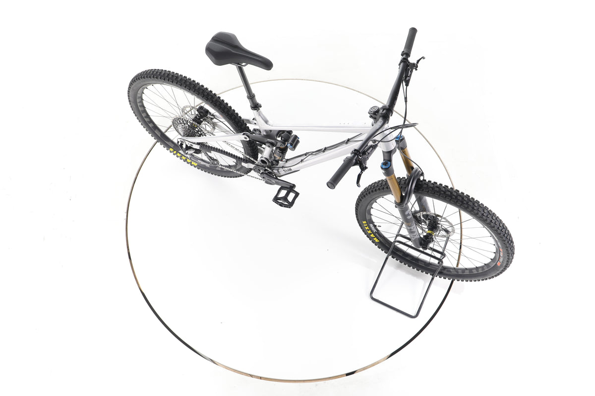 RAAW Madonna V3 Fahrrad Fully - Image 14