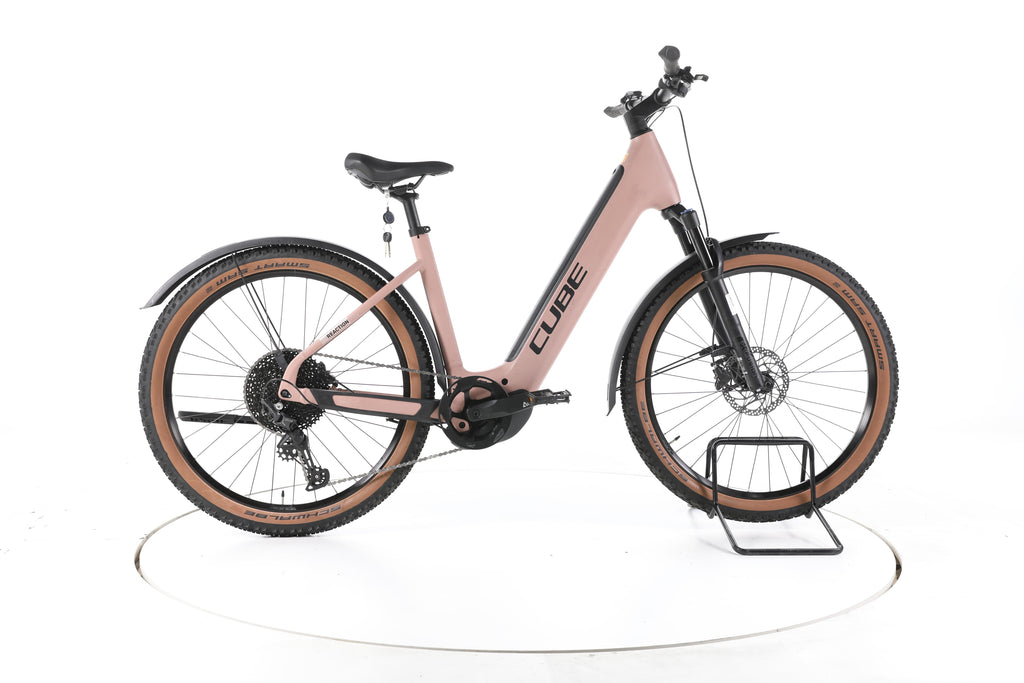 Cube Reaction Hybrid SLX 750 Trekking E-Bike Tiefeinsteiger - Image 1