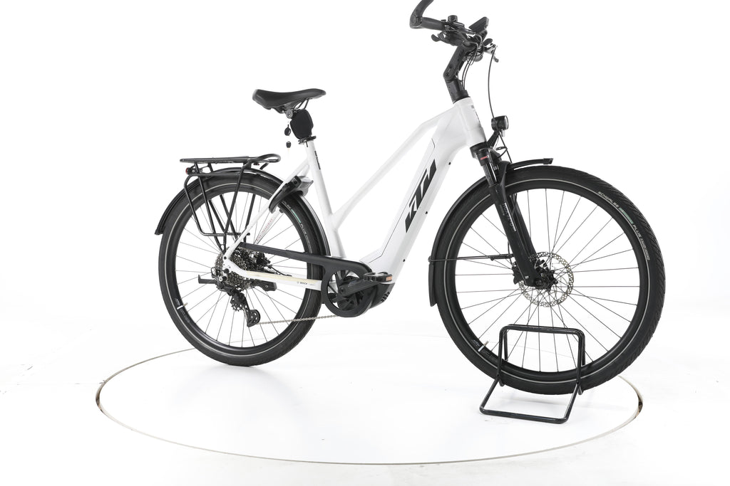 KTM CENTO 10 PLUS Trekking E-Bike - Image 2