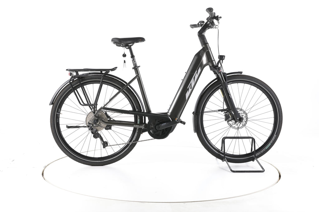 KTM Macina Style 740 Trekking E-Bike Tiefeinsteiger - Image 1