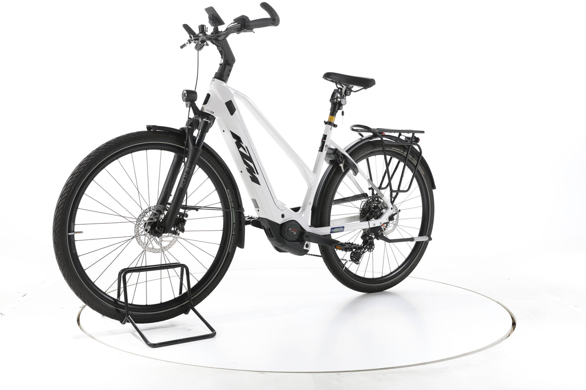 KTM Cento 10 Plus Trekking E-Bike 2024 - Image 6