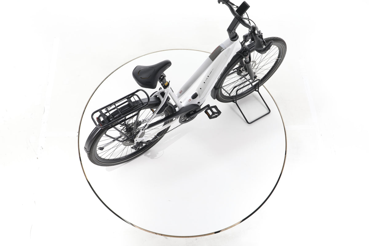 KTM Cento 10 Plus Trekking E-Bike 2024 - Image 24