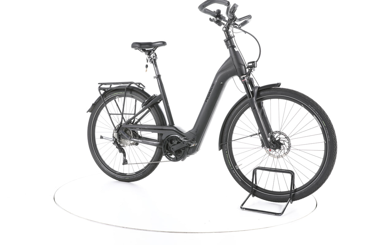 Pegasus Premio Evo 10 Lite Comfort Trekking E-Bike Tiefeinsteiger - Image 2