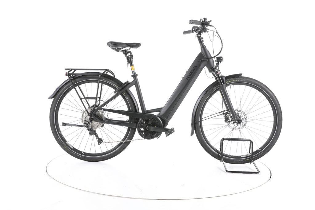 Pegasus Premio Evo 10 Trekking E-Bike Tiefeinsteiger - Image 1