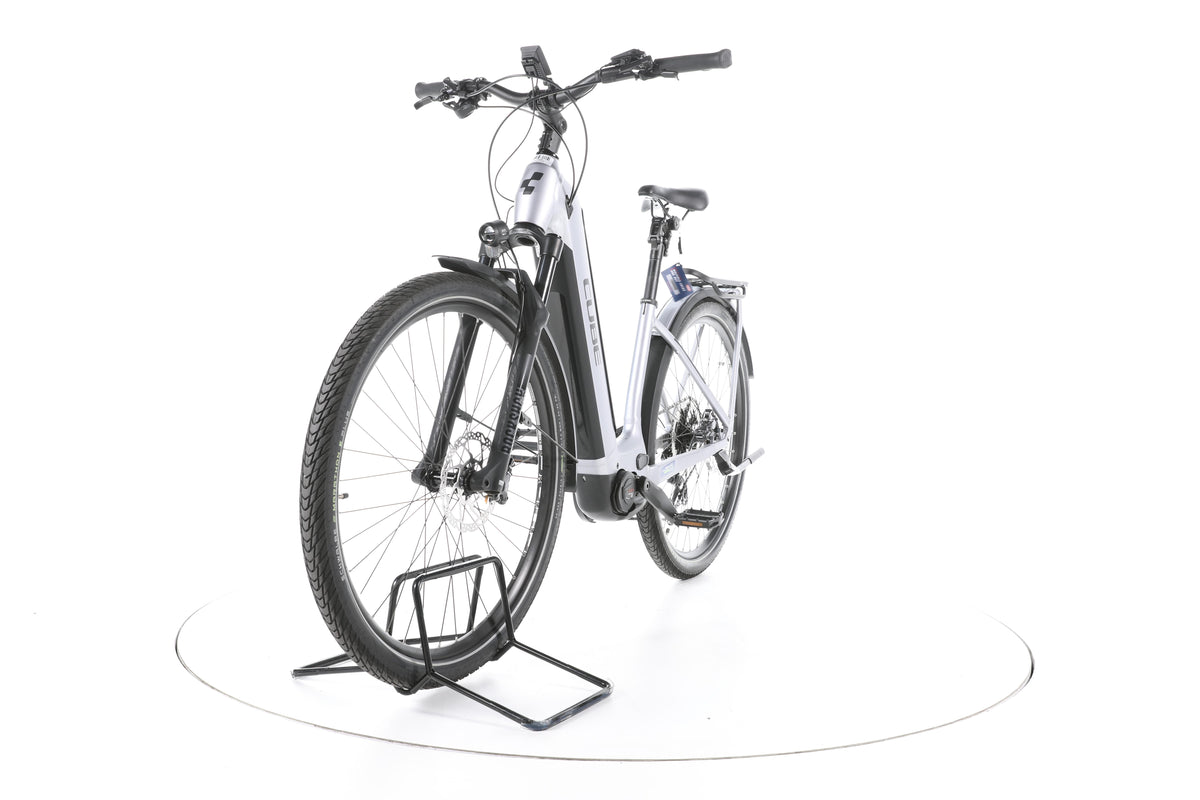 Cube Kathmandu Hybrid SLX Trekking E-Bike Tiefeinsteiger - Image 5