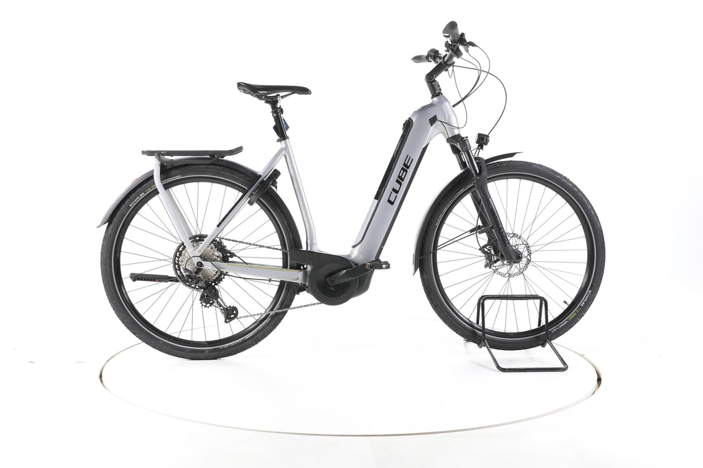 Cube Kathmandu Hybrid SL Trekking E-Bike - Image 1