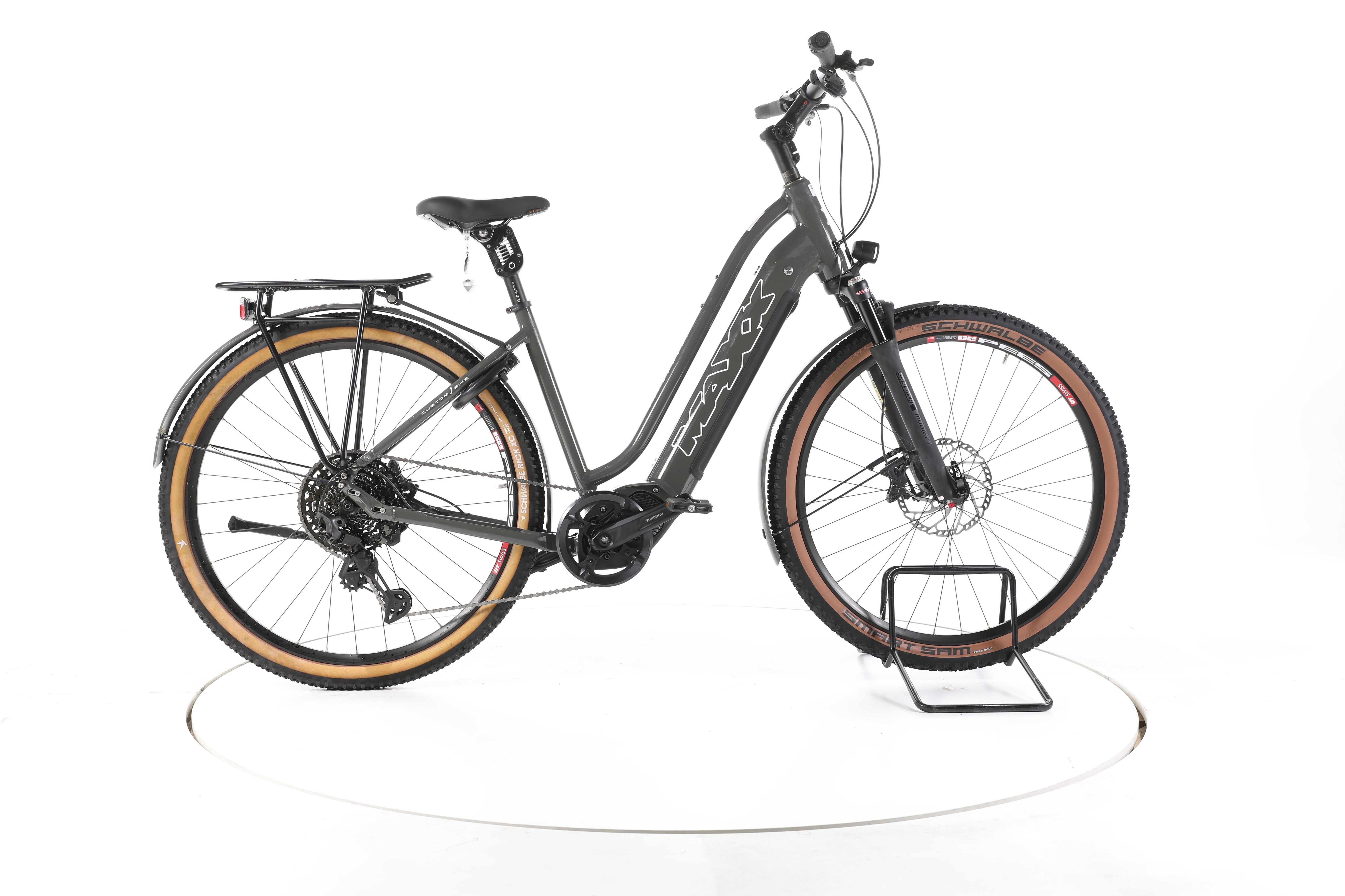 MAXX Crossmaxx ELS Trekking E-Bike Tiefeinsteiger - Image 1