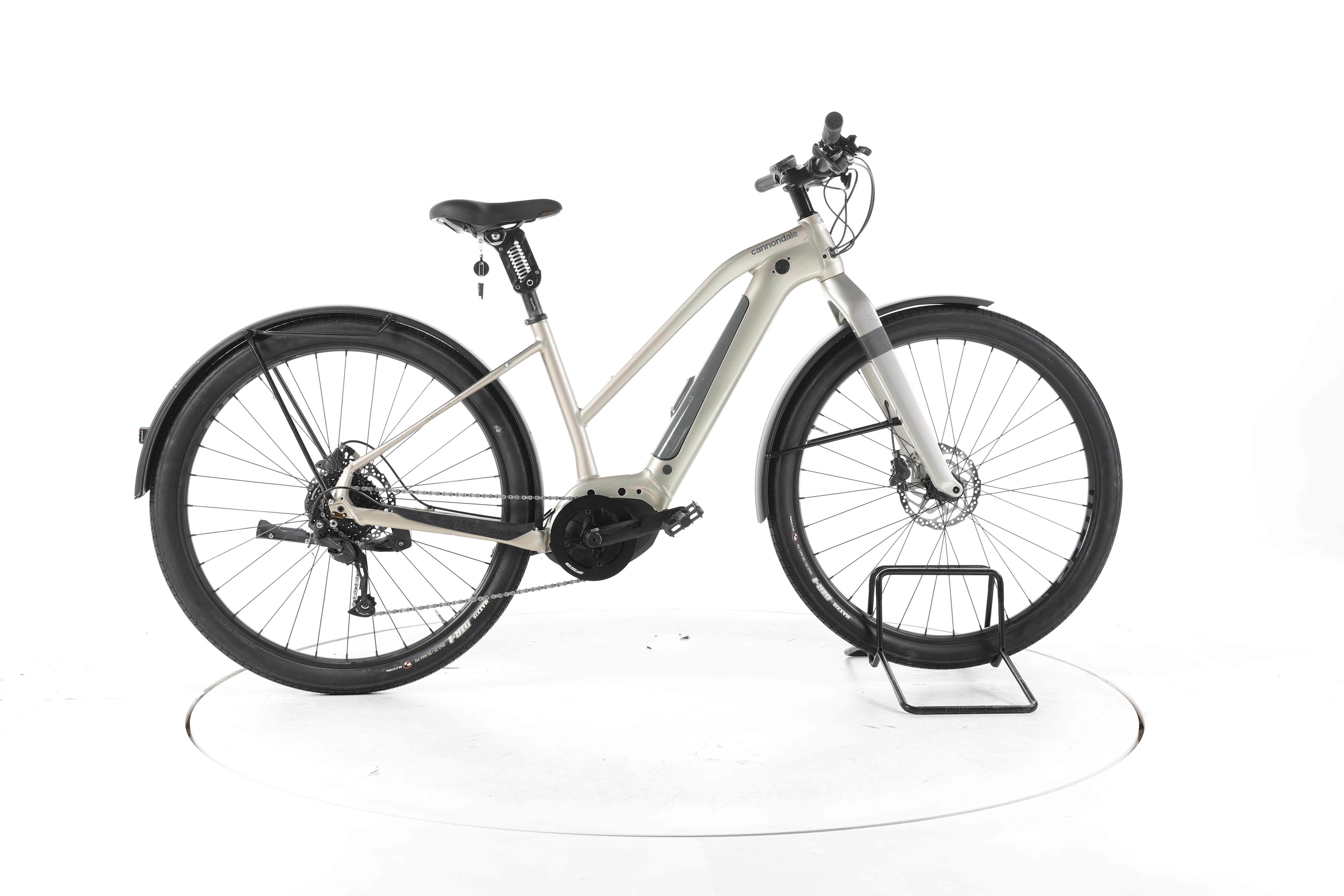Cannondale Tesoro Neo X 3 Trekking E-Bike - Image 1