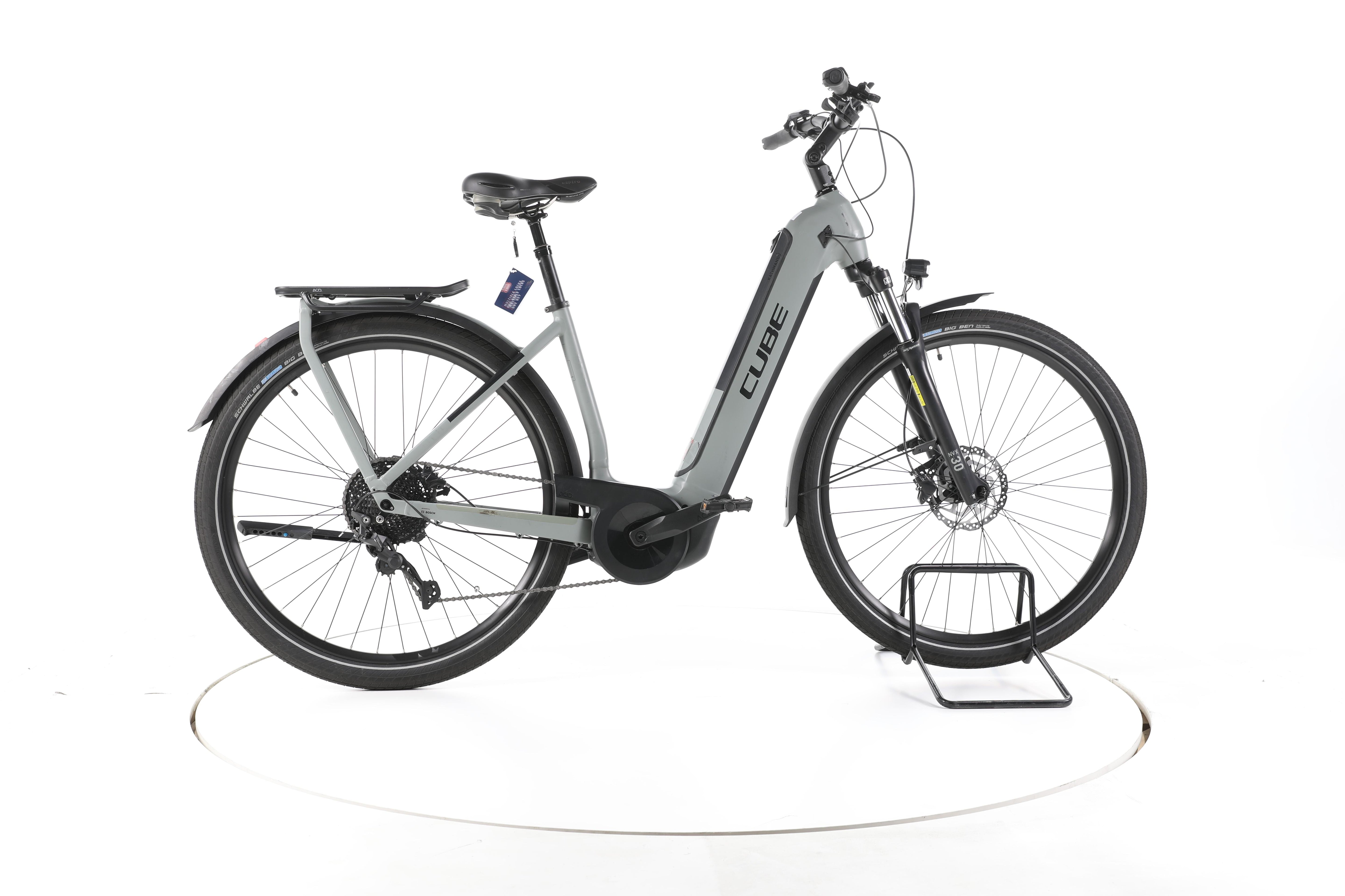 Cube Kathmandu Hybrid ONE Trekking E-Bike Tiefeinsteiger - Image 1