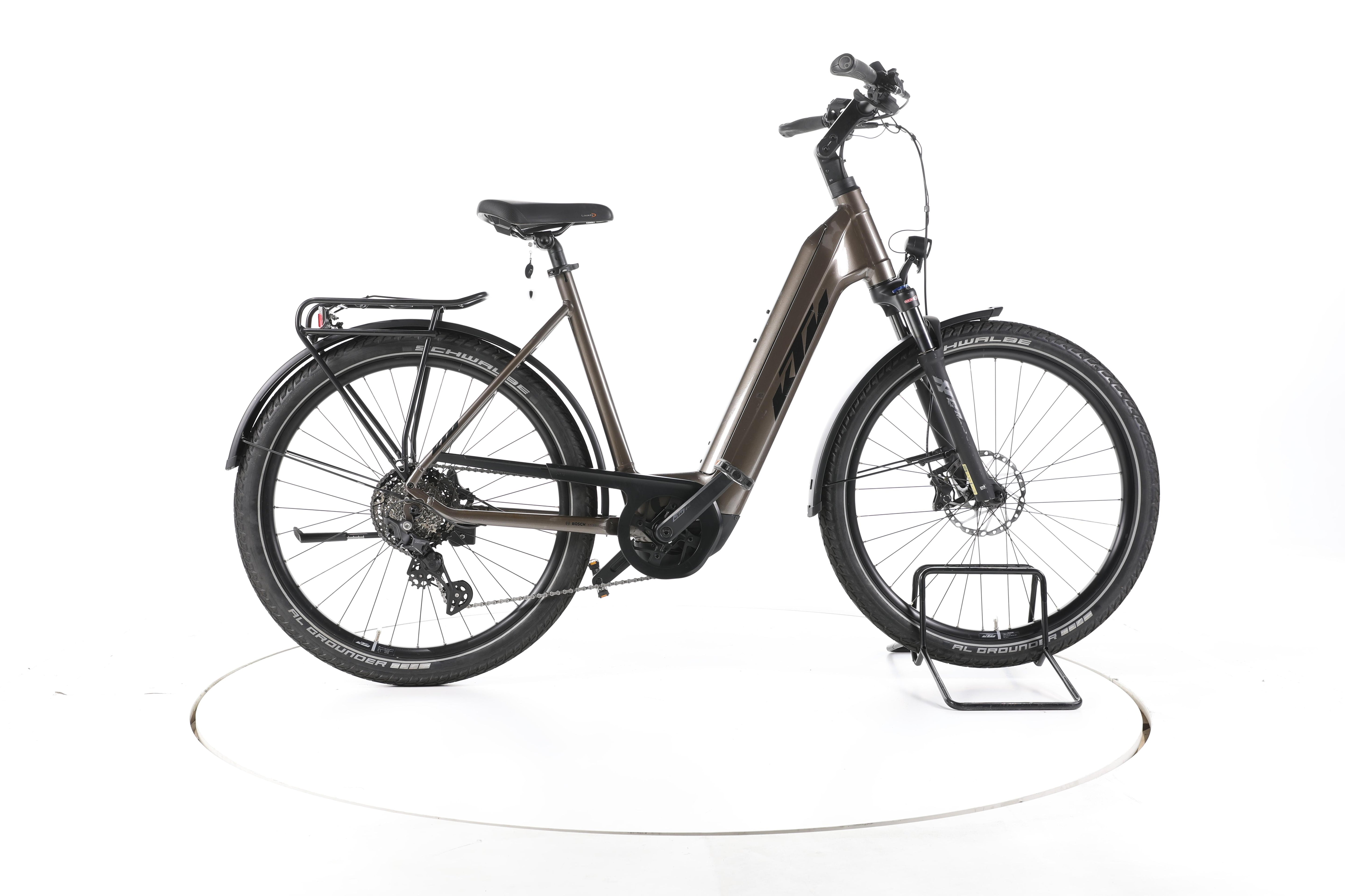 KTM Macina Gran 710 Trekking E-Bike Tiefeinsteiger - Image 1