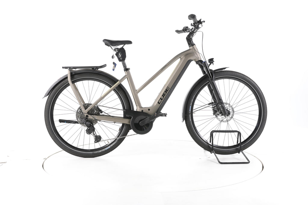 Cube Kathmandu Hybrid Pro Trekking E-Bike 2024 - Image 1