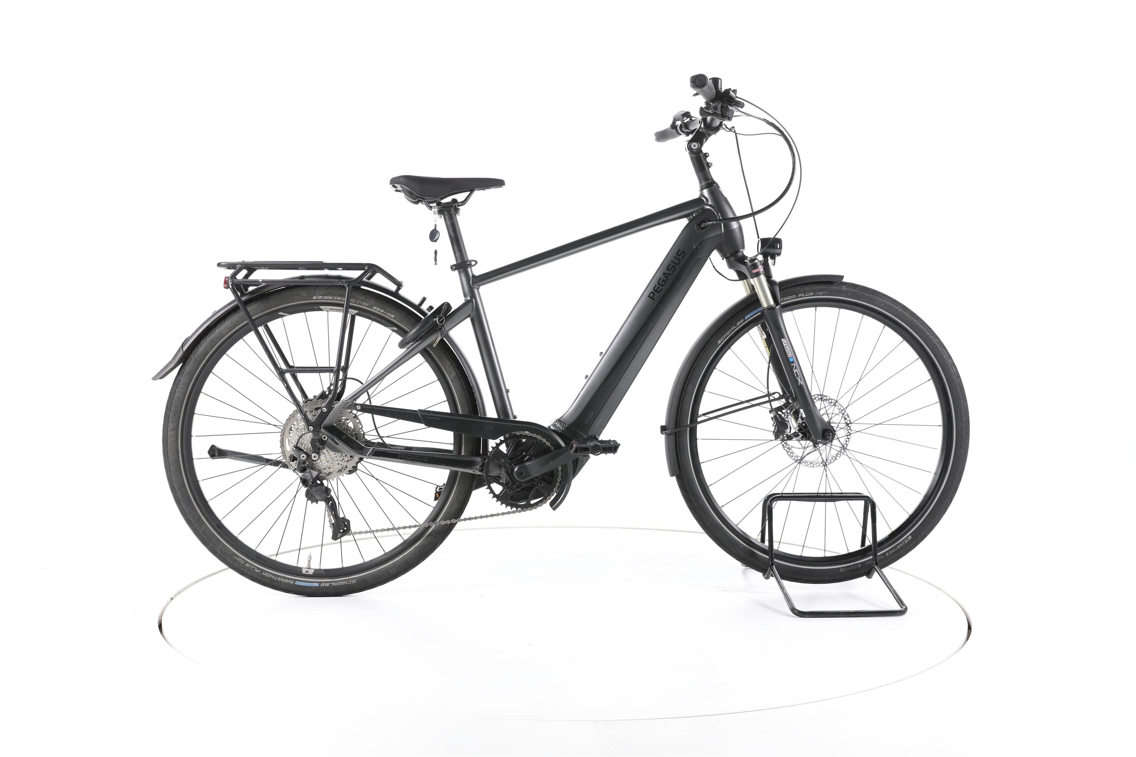 Pegasus Premio Evo 10 Trekking E-Bike - Image 1