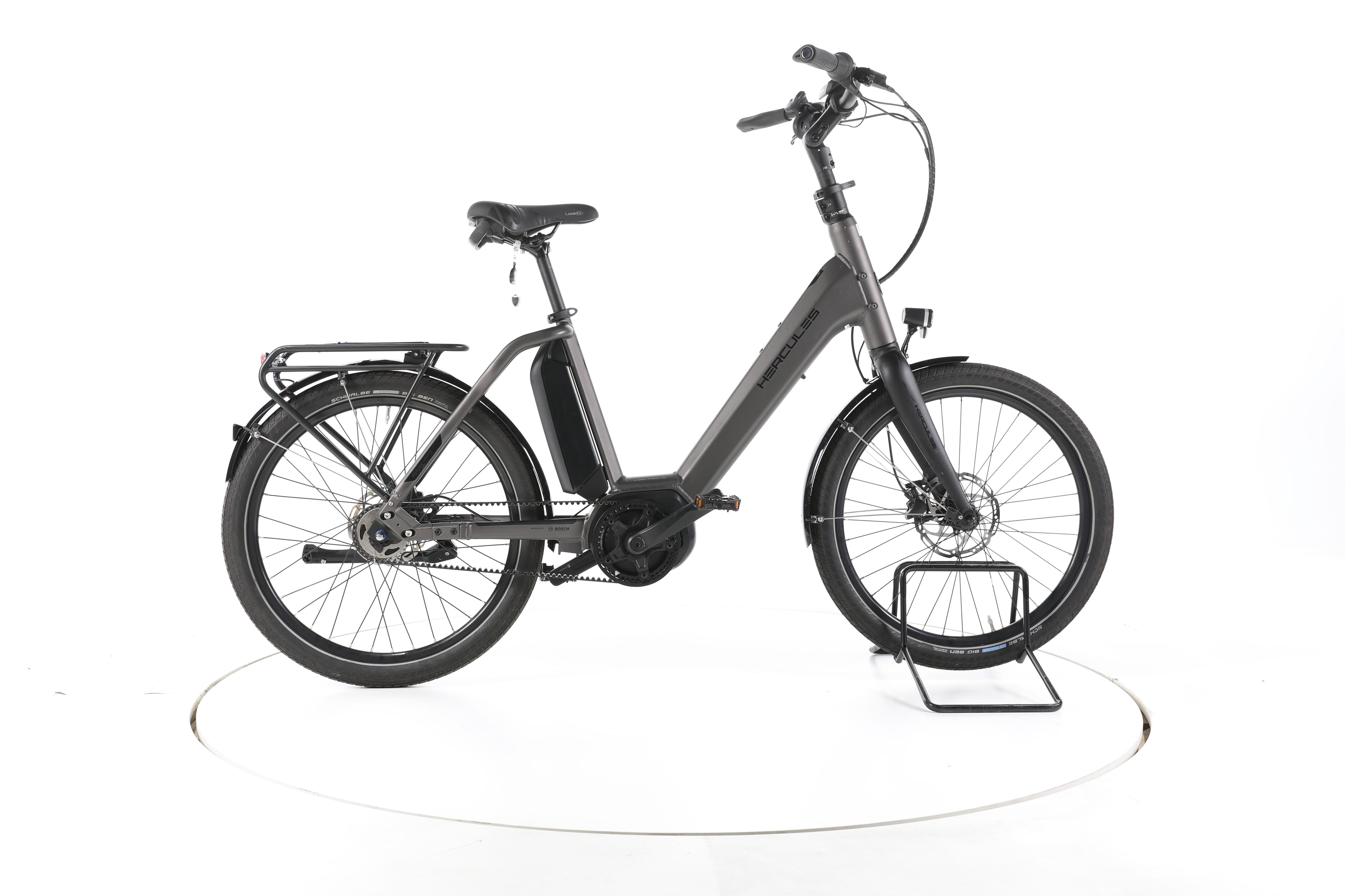 Hercules Futura Compact F5 Kompakt E-Bike Tiefeinsteiger - Image 1