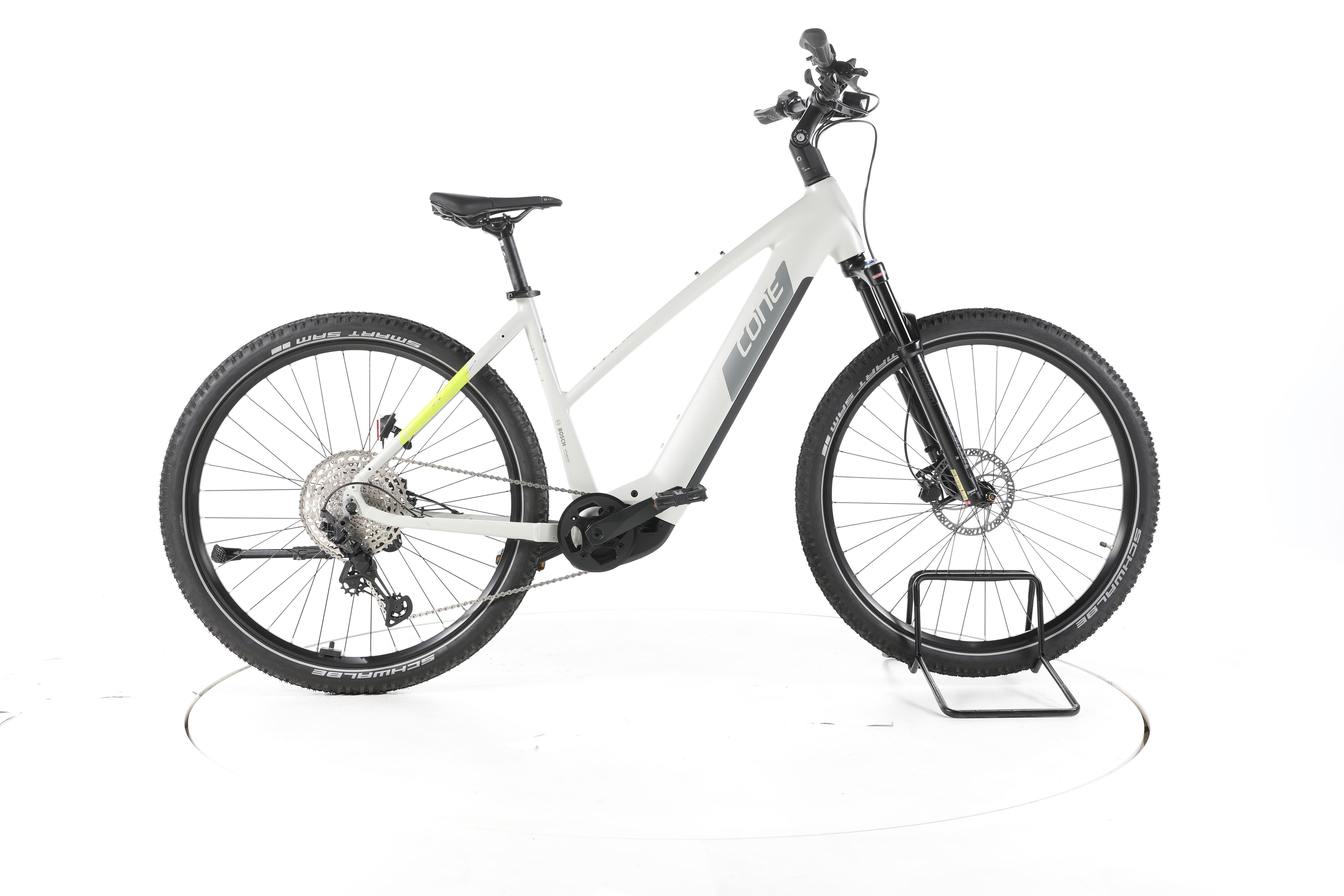 CONE Bikes eCross IN 4.0 Trekking E-Bike - Image 1