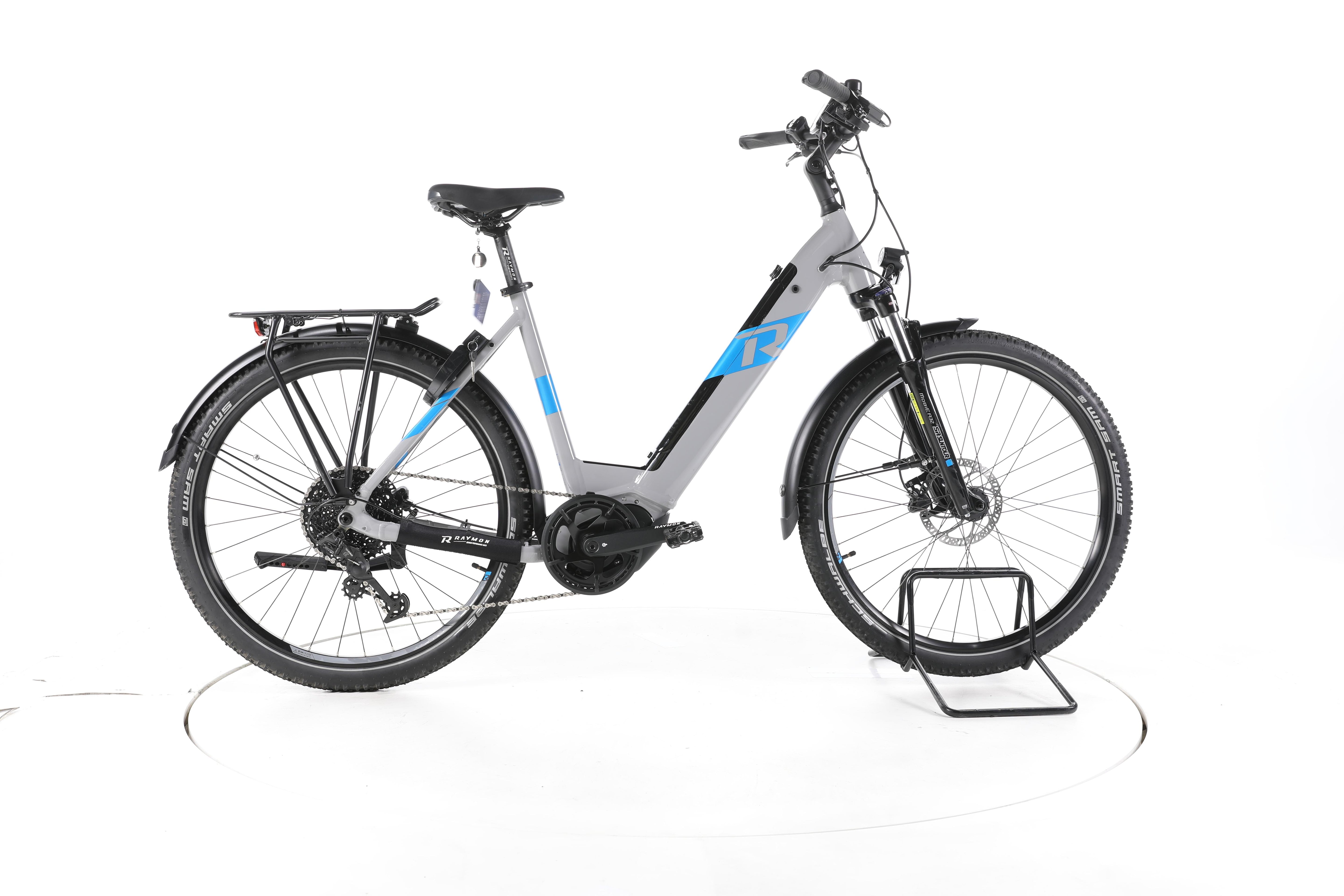 R Raymon Cross Ray E 6.0 Trekking E-Bike Tiefeinsteiger - Image 1