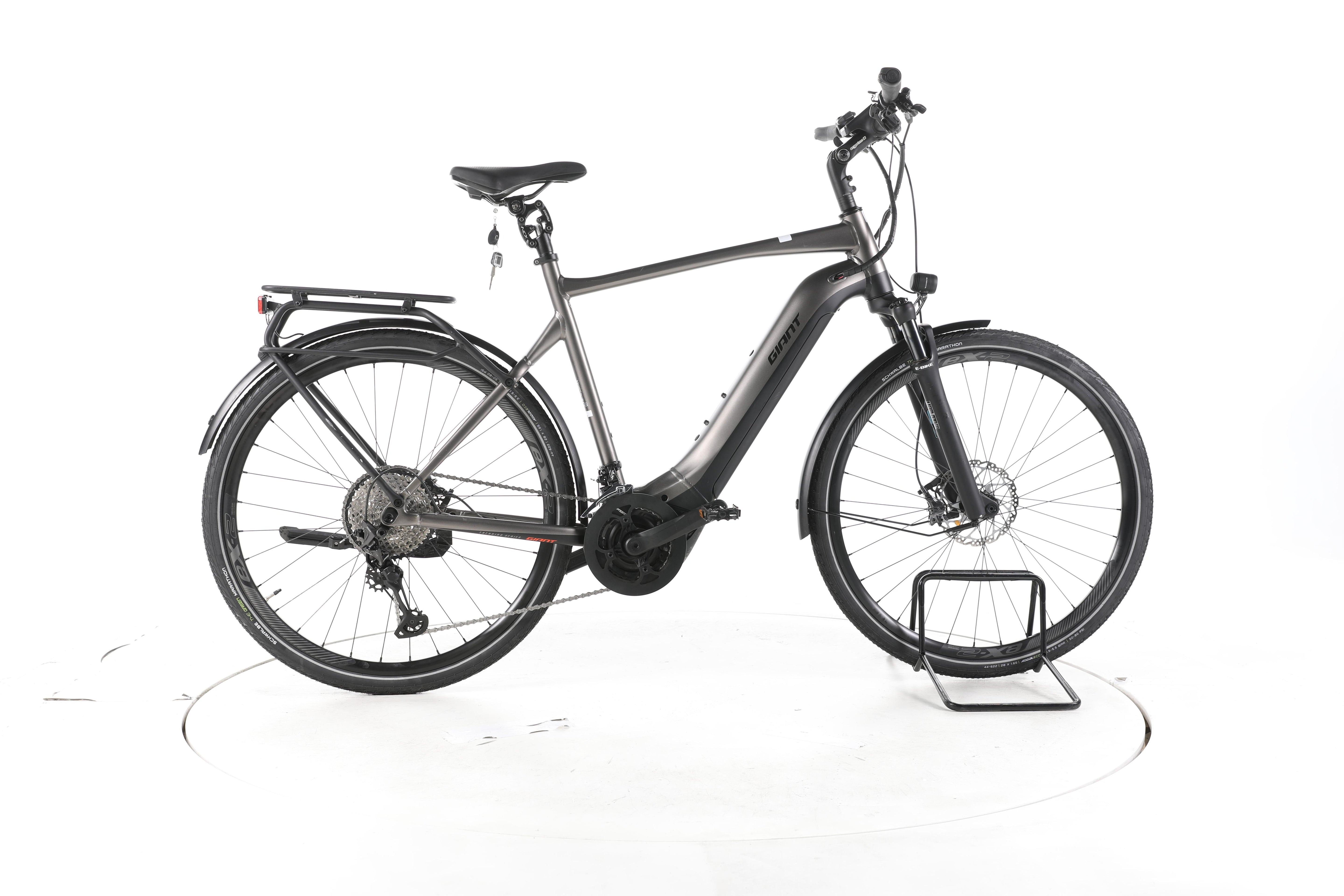 Giant Explore E+ 0 Pro Trekking E-Bike - Image 1