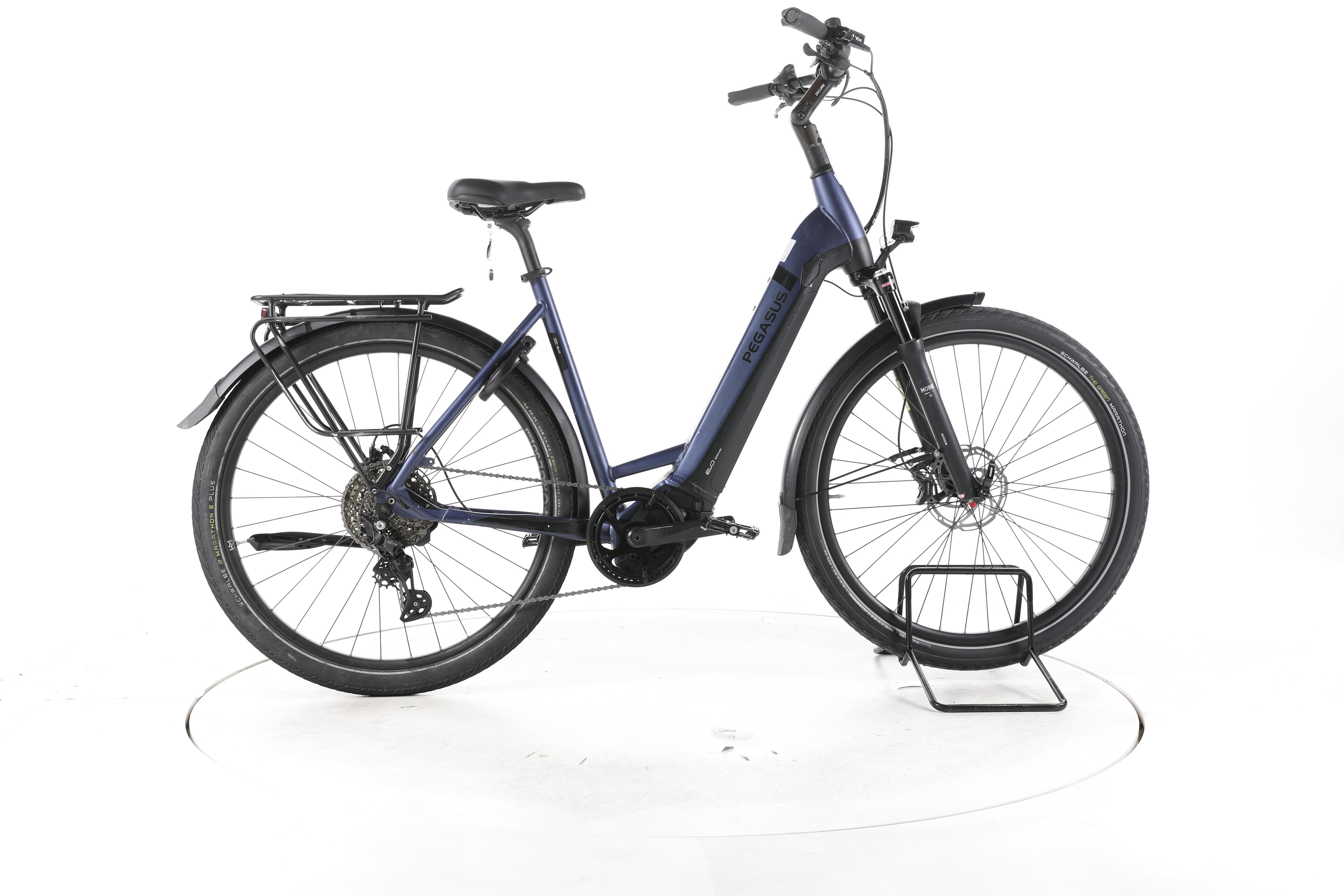 Pegasus Strong EVO 10 Lite Trekking E-Bike Tiefeinsteiger - Image 1