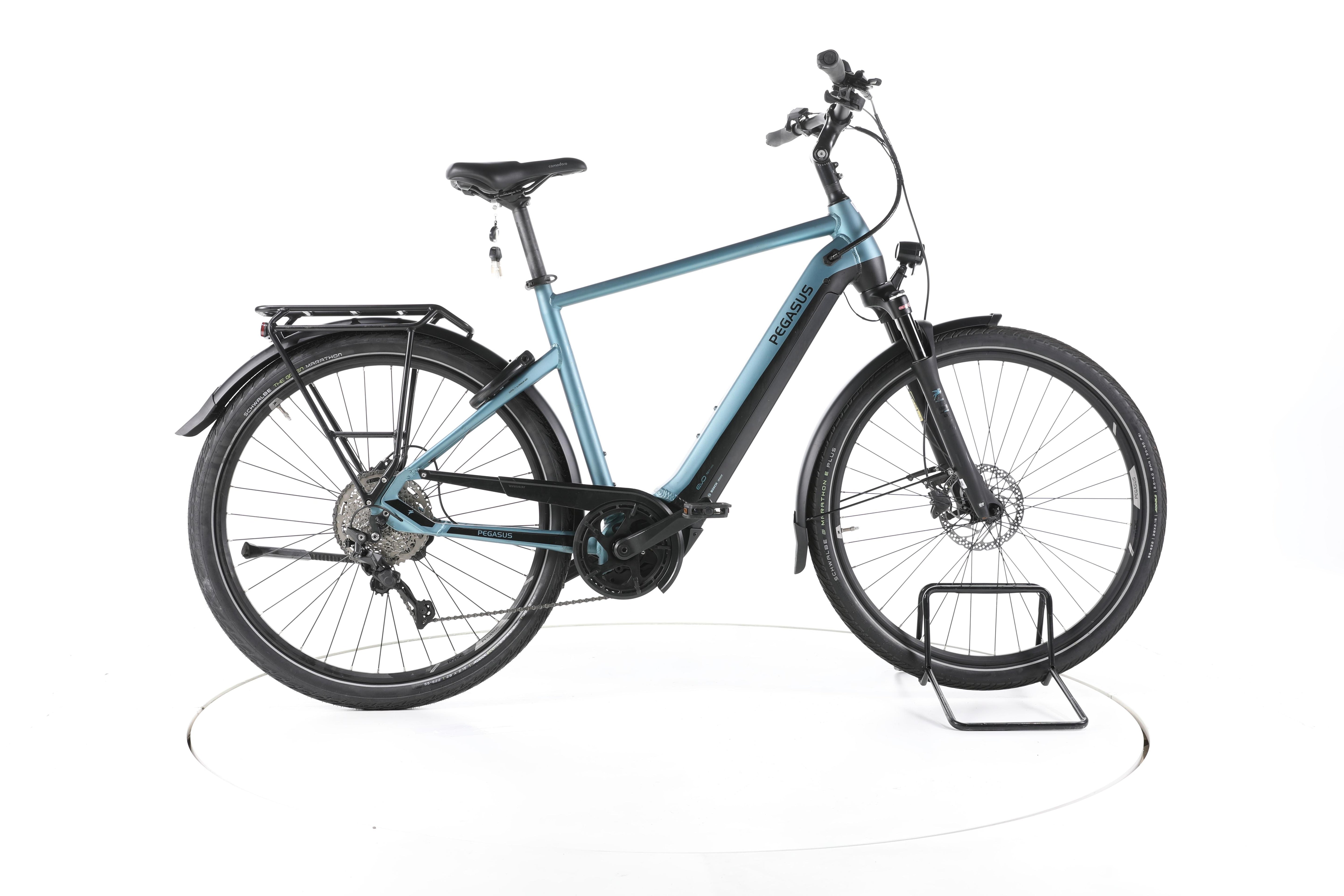Pegasus Premio EVO 10 Lite Trekking E-Bike - Image 1