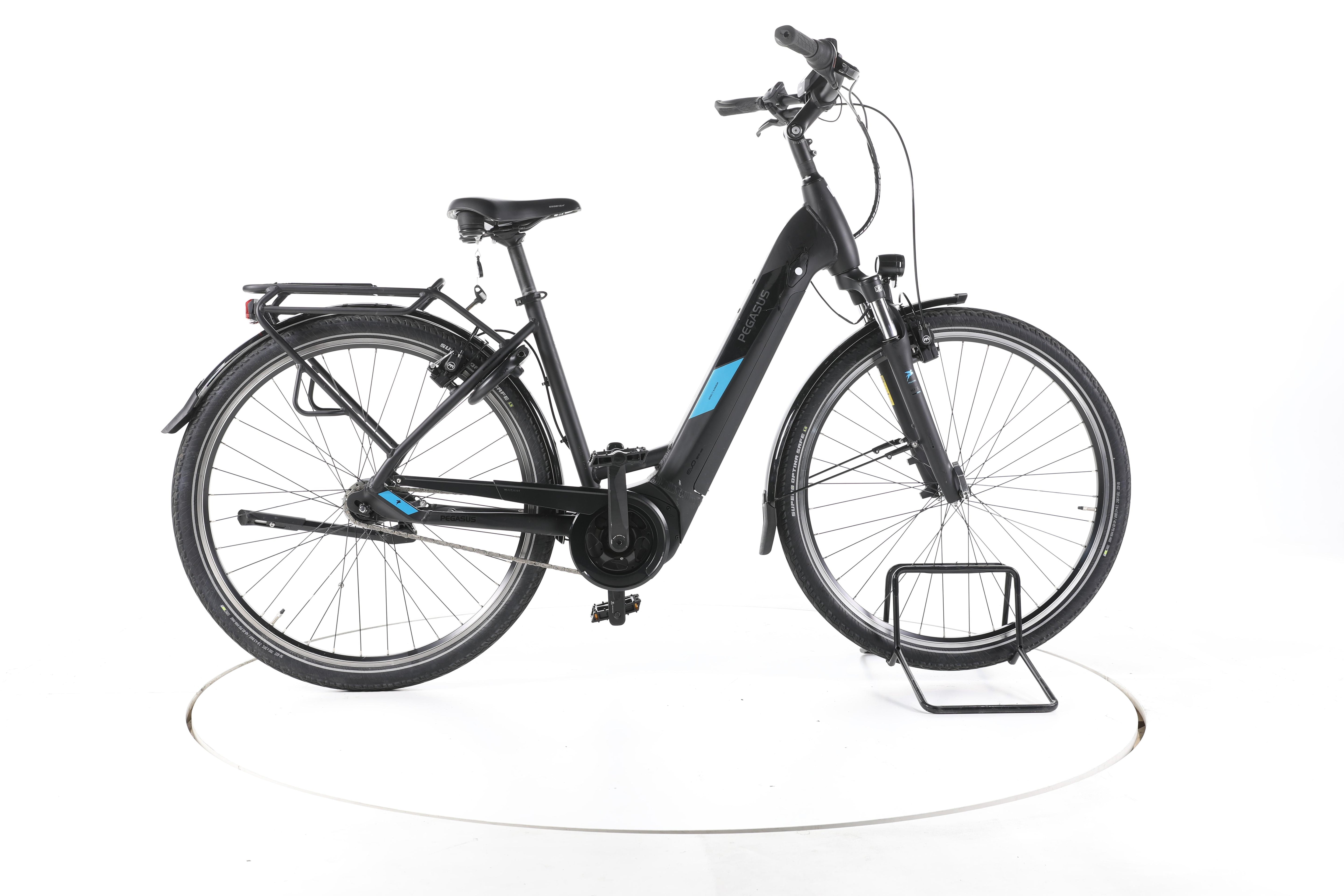 Pegasus Solero EVO 7R Plus City E-Bike Tiefeinsteiger - Image 1