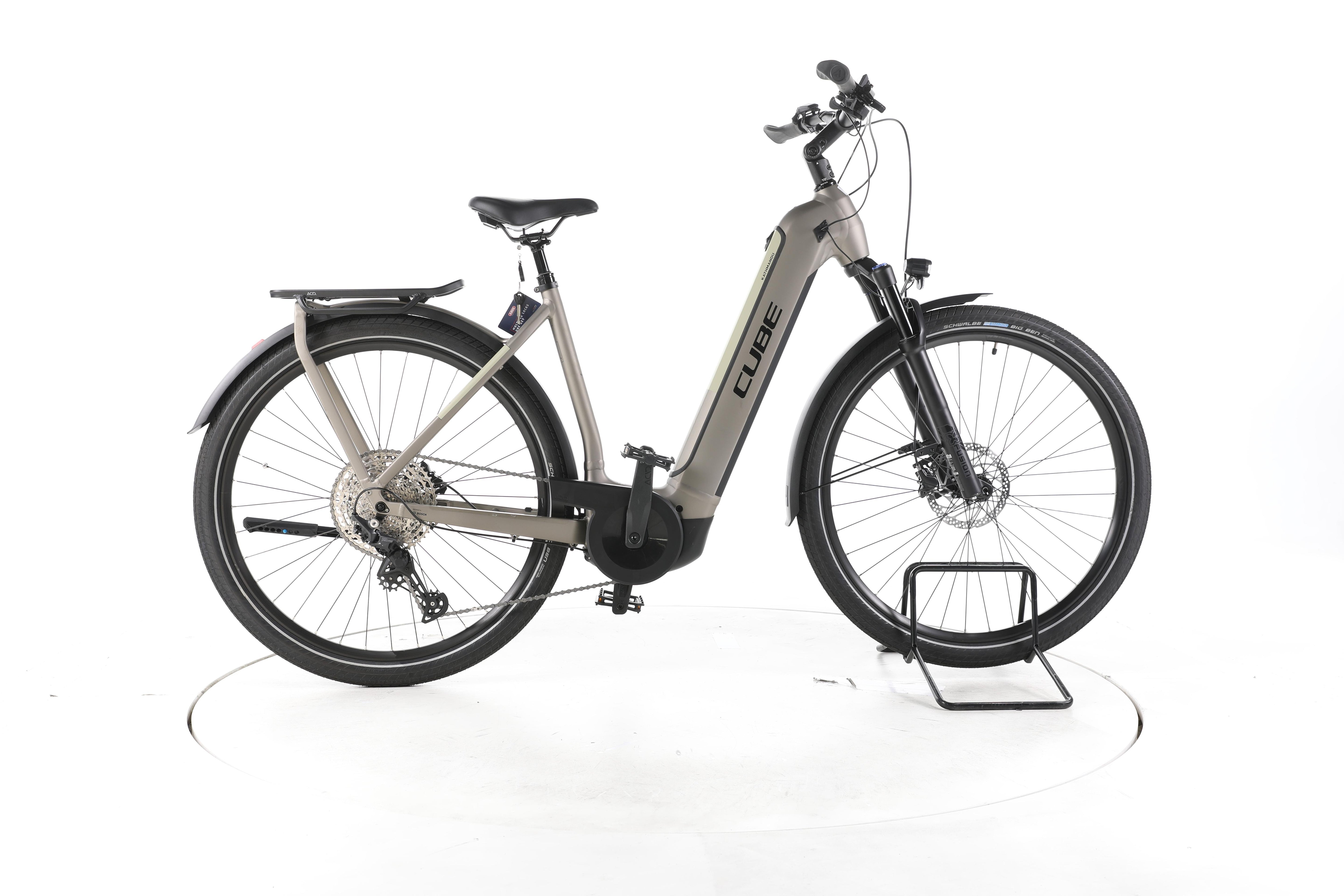 Cube Kathmandu Hybrid Pro Trekking E-Bike Tiefeinsteiger - Image 1