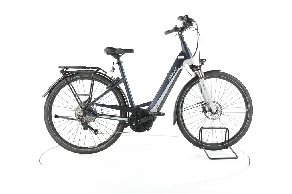 Pegasus Premio EVO 10 Trekking E-Bike Tiefeinsteiger - Image 1