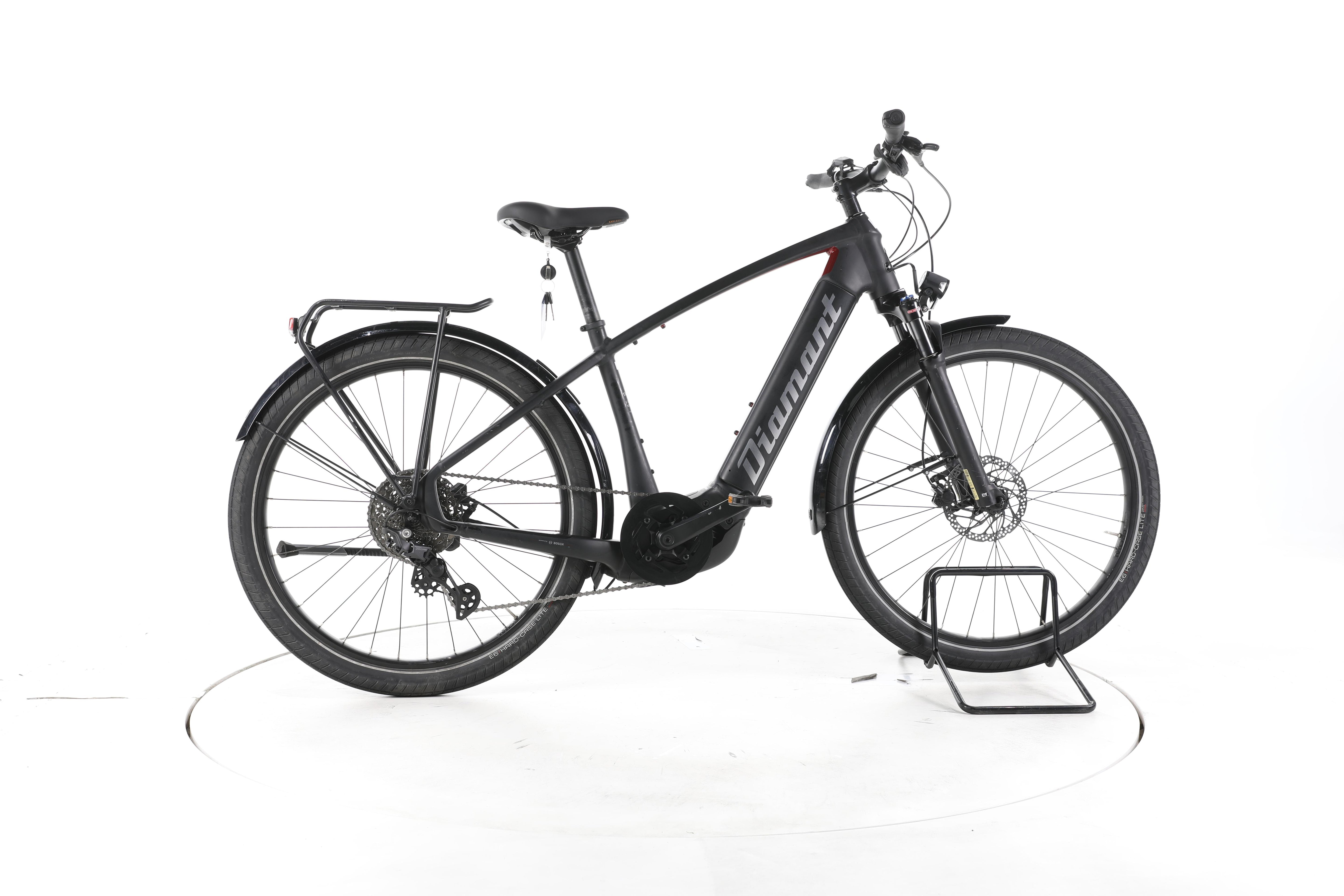 Diamant Zouma Deluxe Trekking E-Bike - Image 1