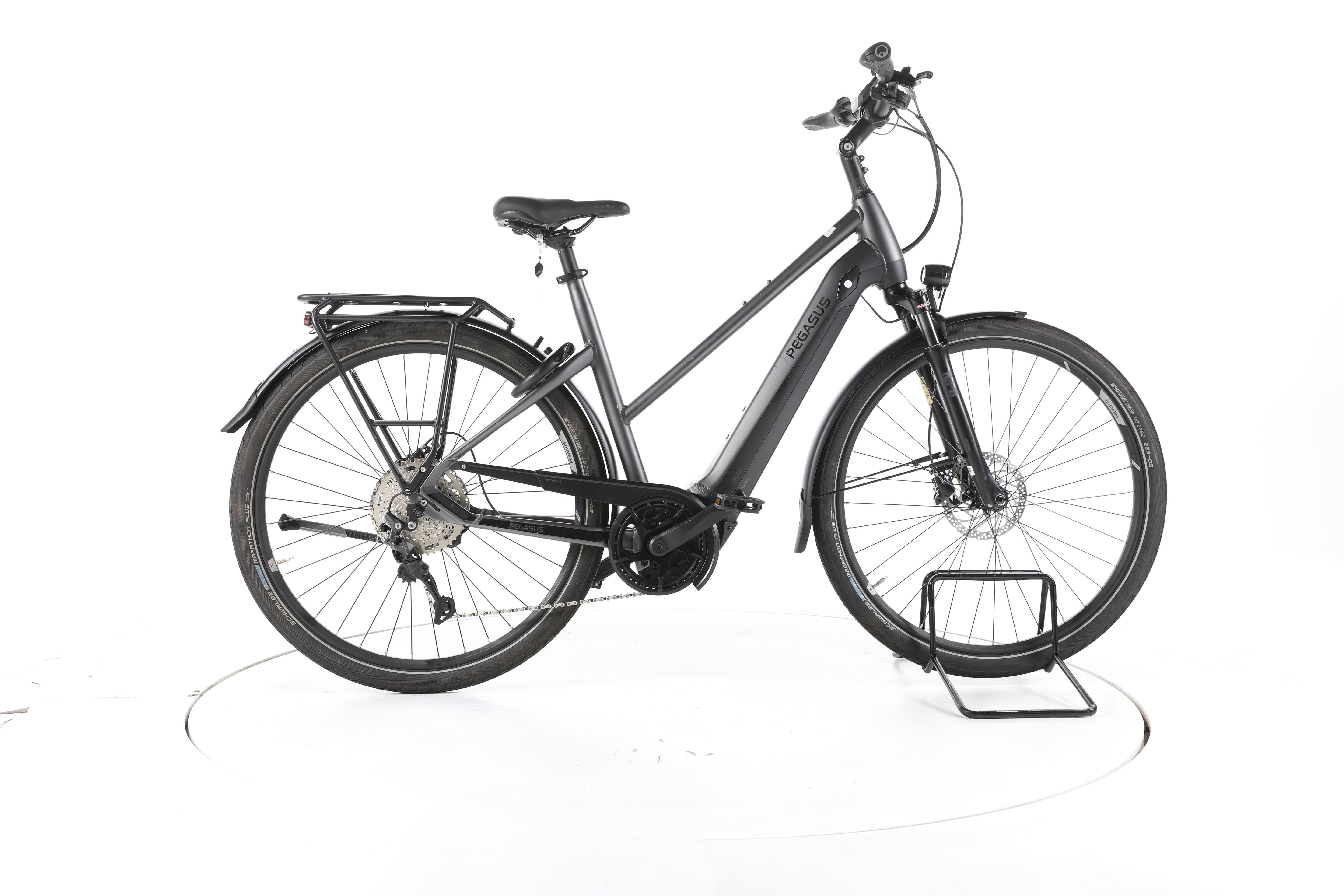 Pegasus Premio EV Er28 Trekking E-Bike - Image 1