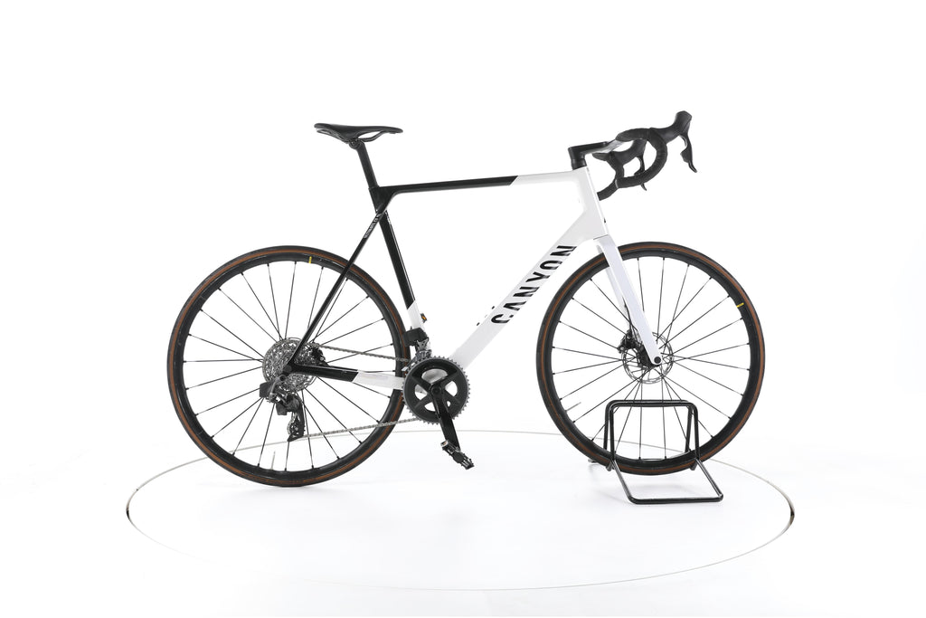 Canyon Ultimate CF SL 7 eTap - Image 1
