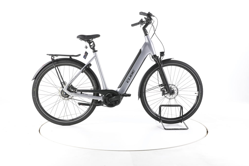 Cube Supreme Hybrid SL City E-Bike Tiefeinsteiger - Image 1