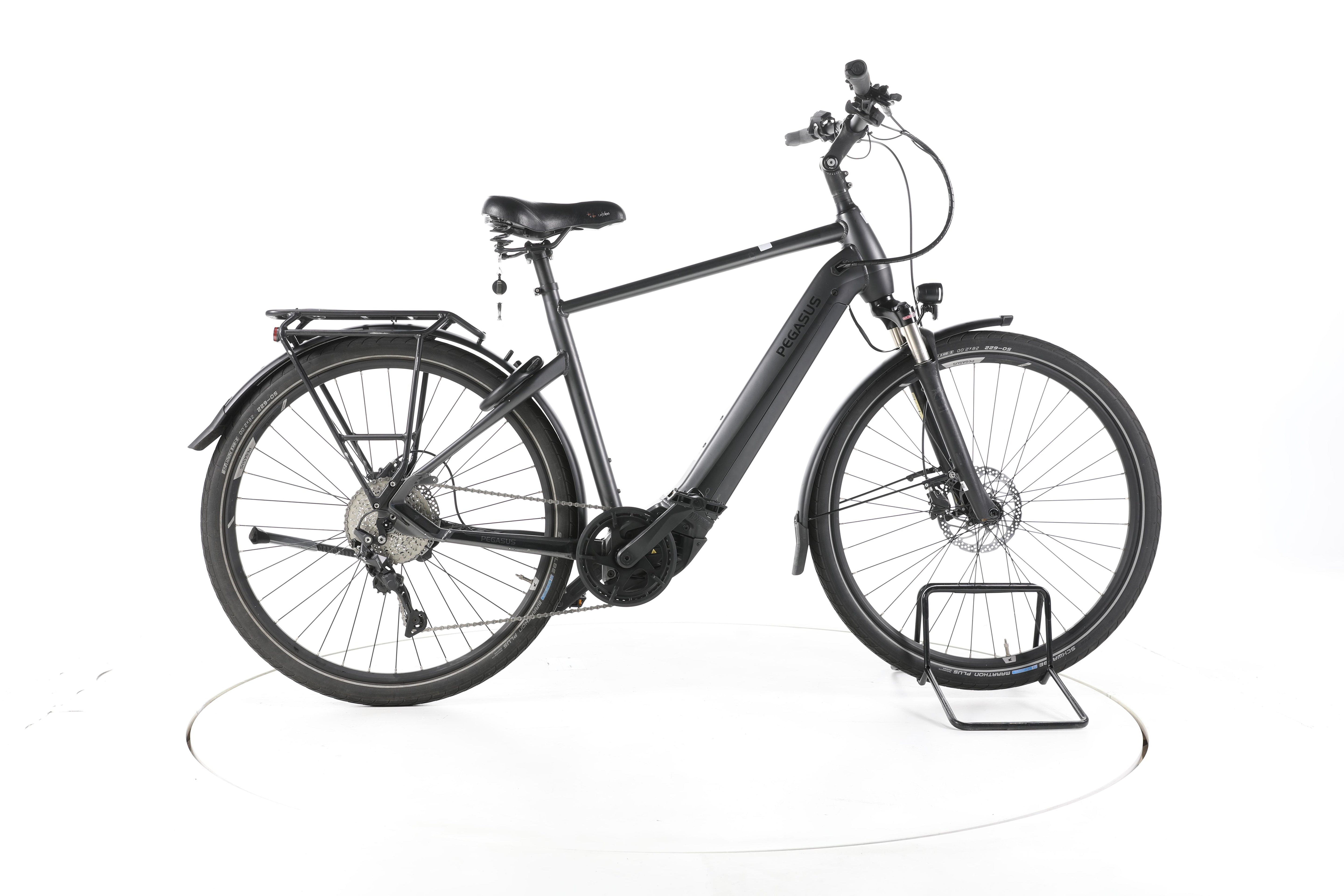 Pegasus Premio EVO 10 Lite Trekking E-Bike - Image 1