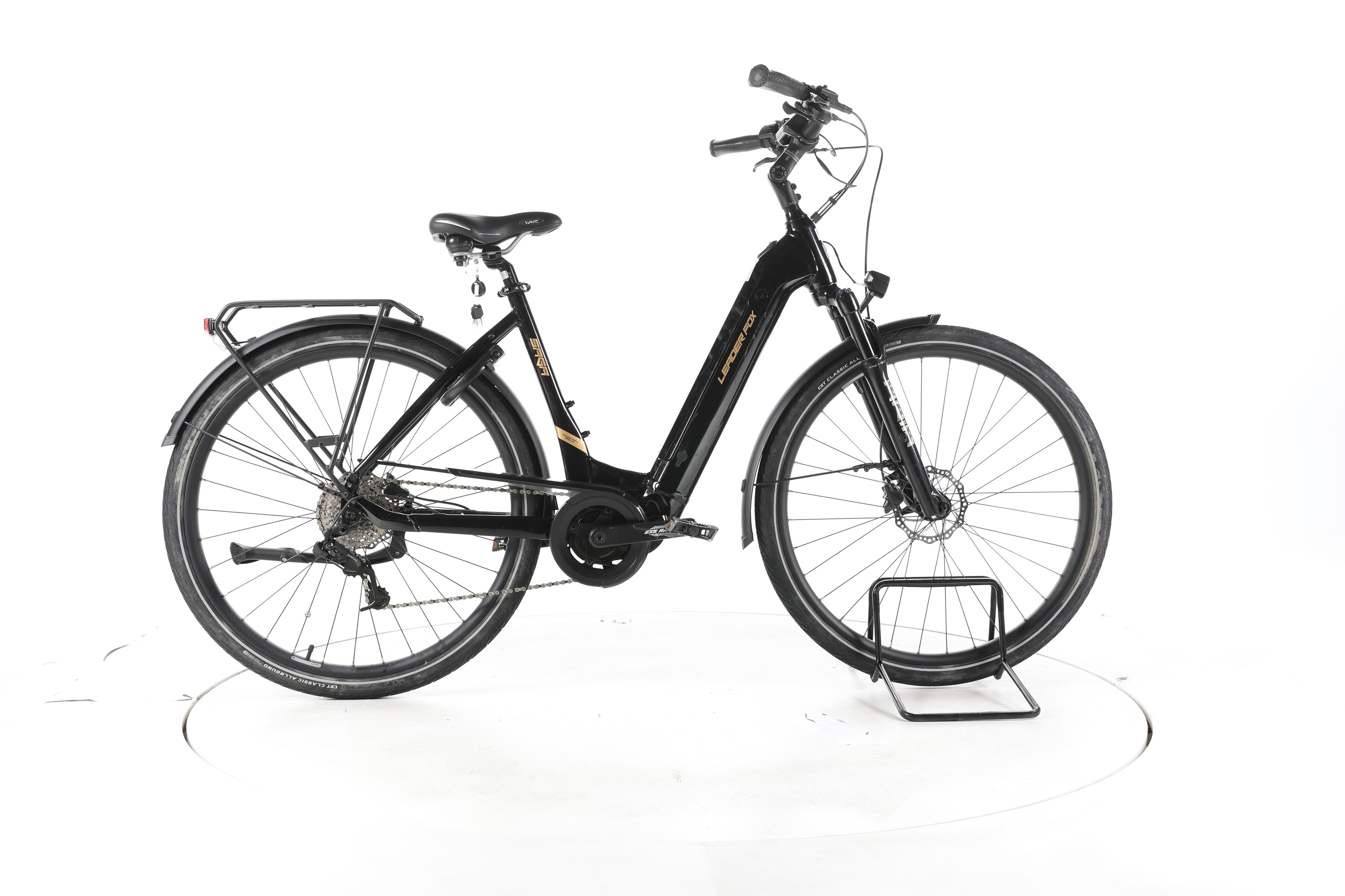 LeaderFox Saga Trekking E-Bike Tiefeinsteiger - Image 1