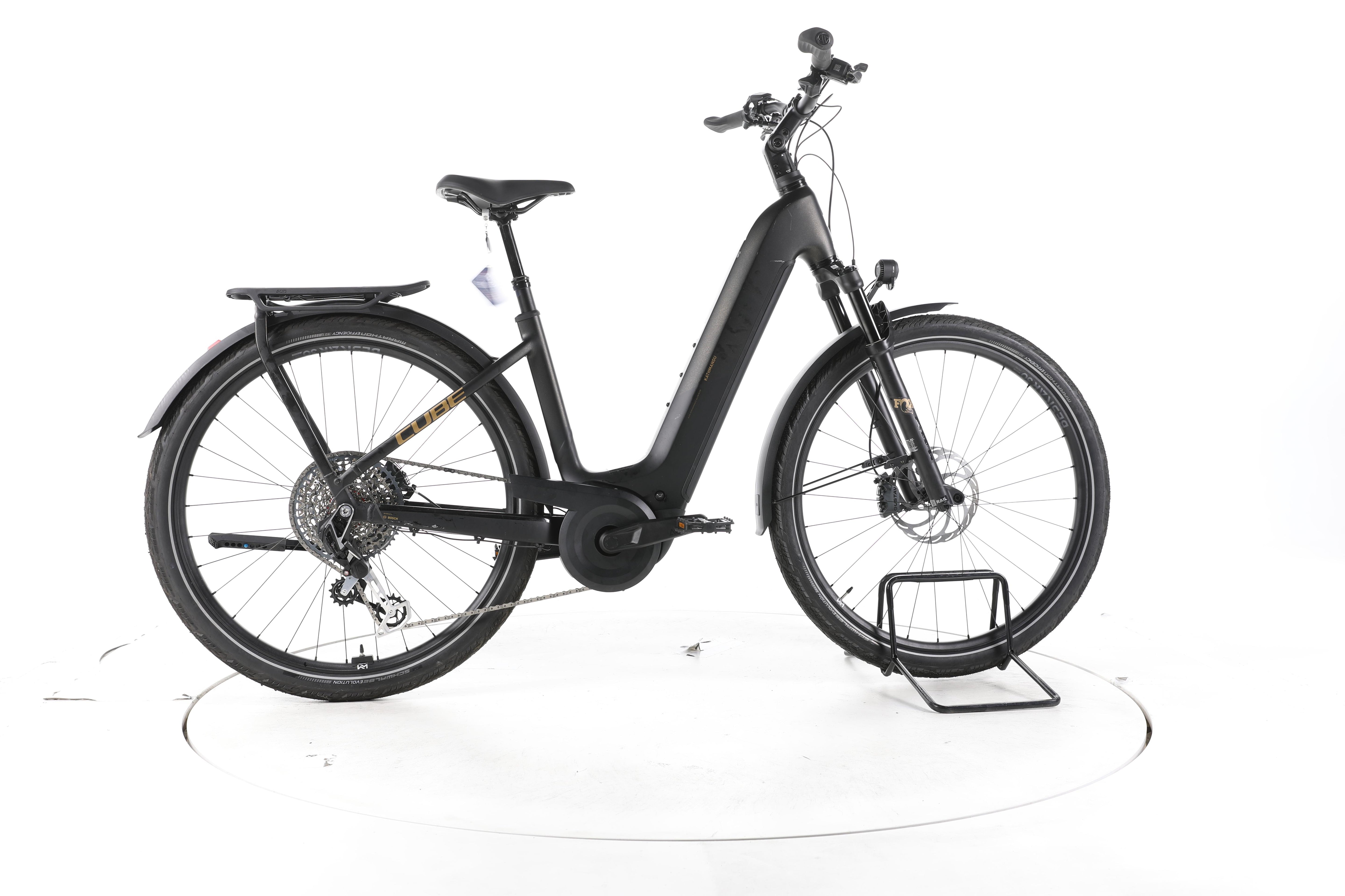 Cube Kathmandu Hybrid SLT Trekking E-Bike Tiefeinsteiger 2025 - Image 1