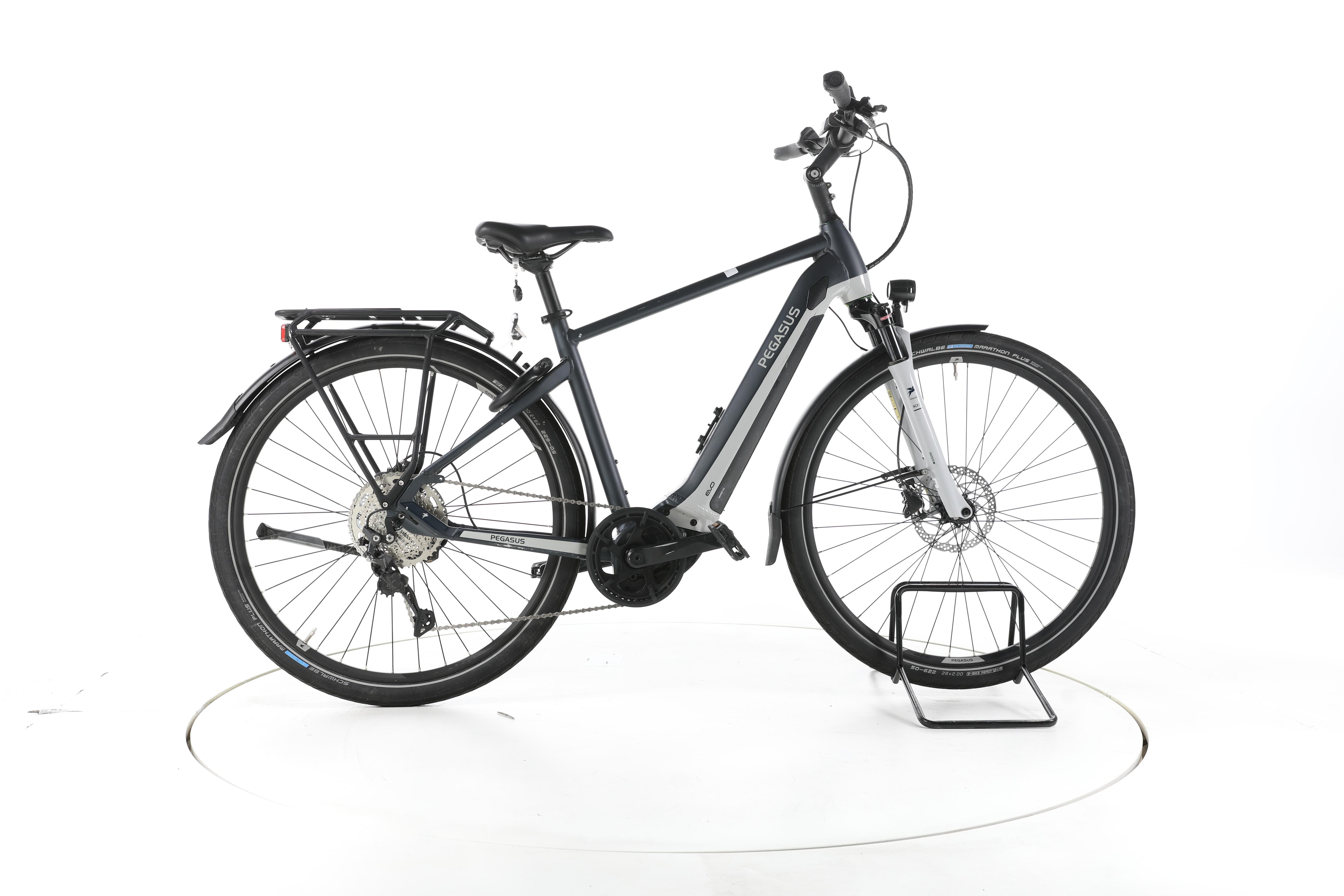 Pegasus Premio EVO 10 Lite Trekking E-Bike - Image 1